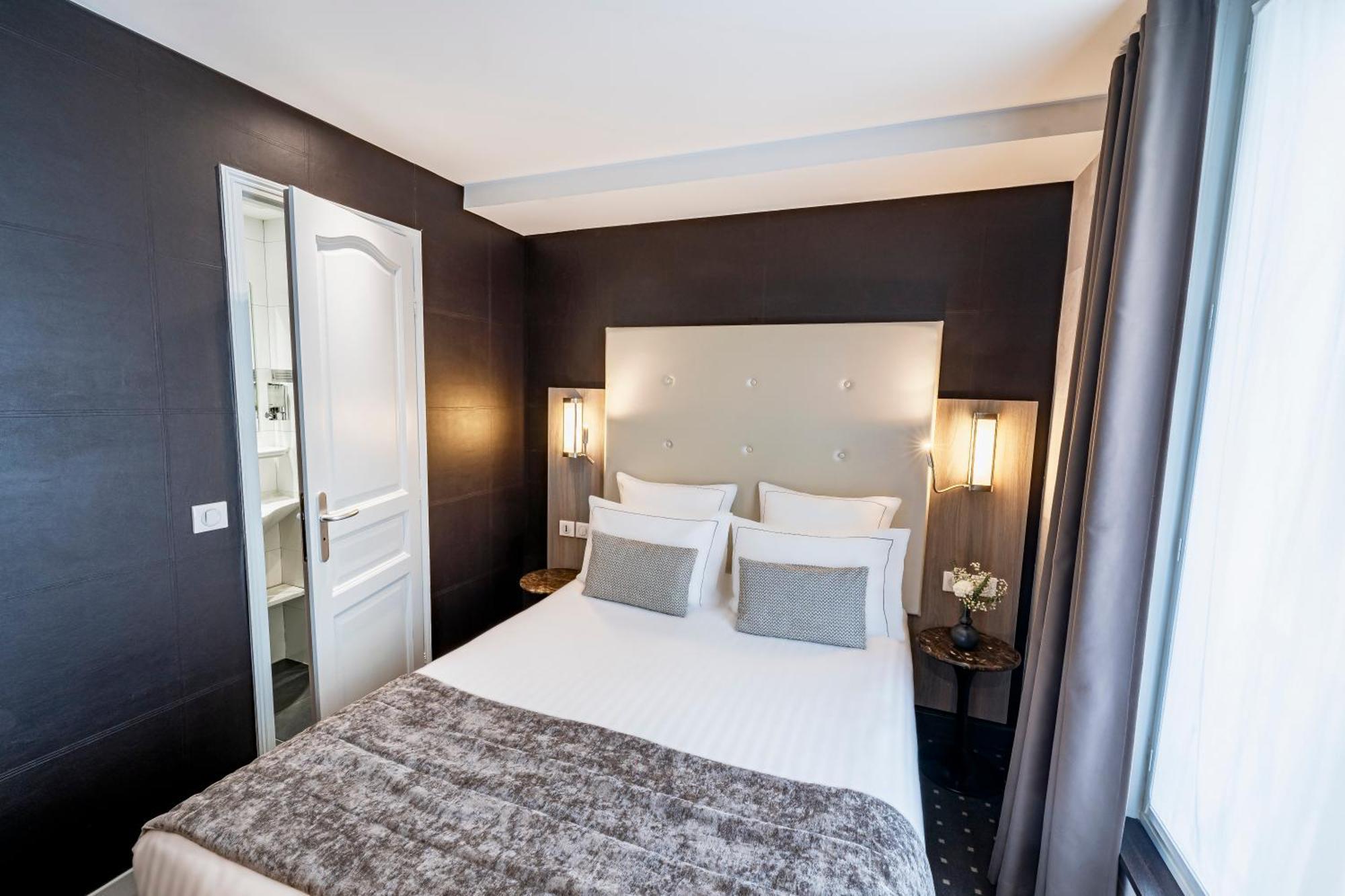 Adjacent Rooms