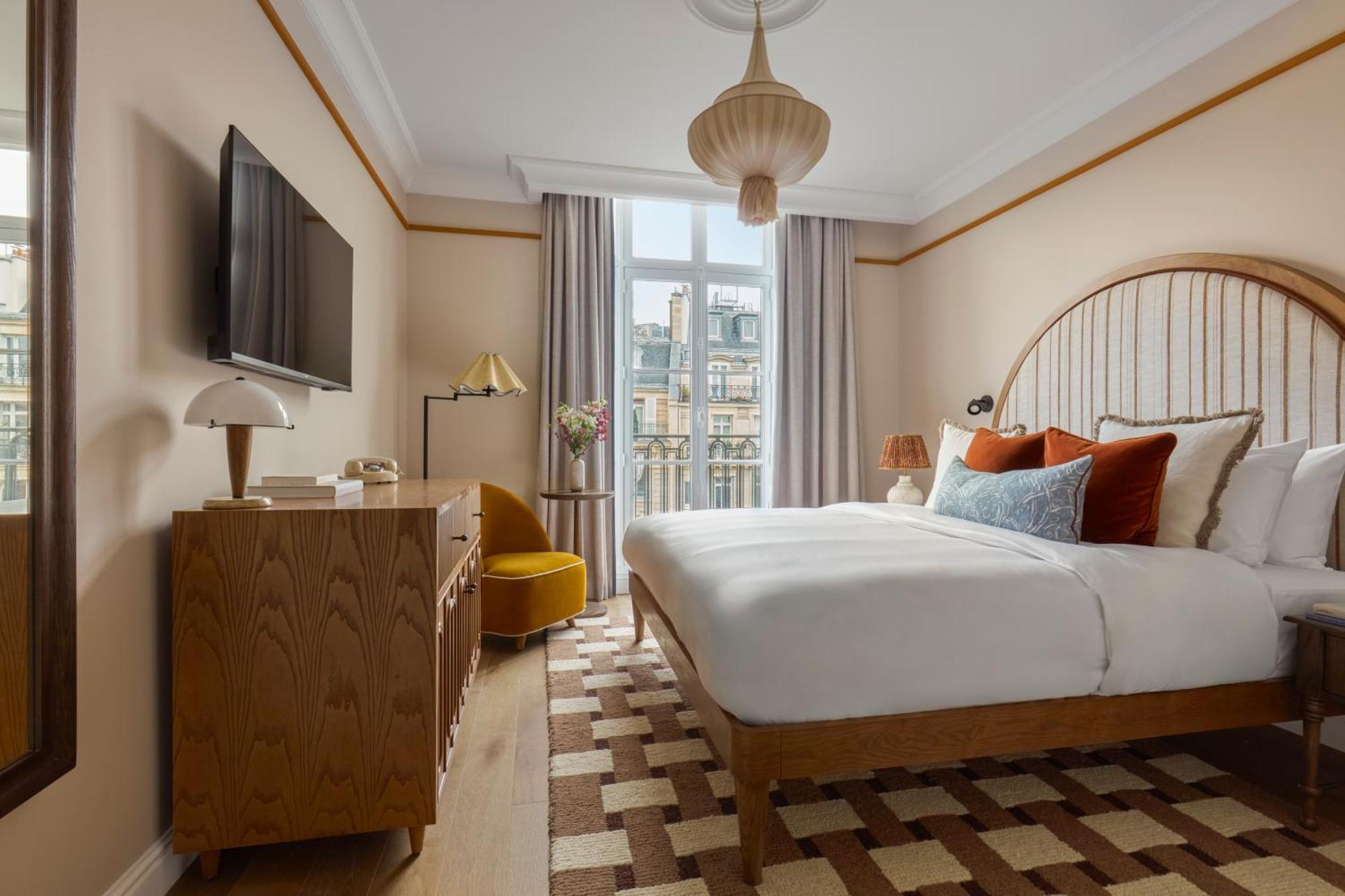 Classic Room City View,1598884994:JPEG
