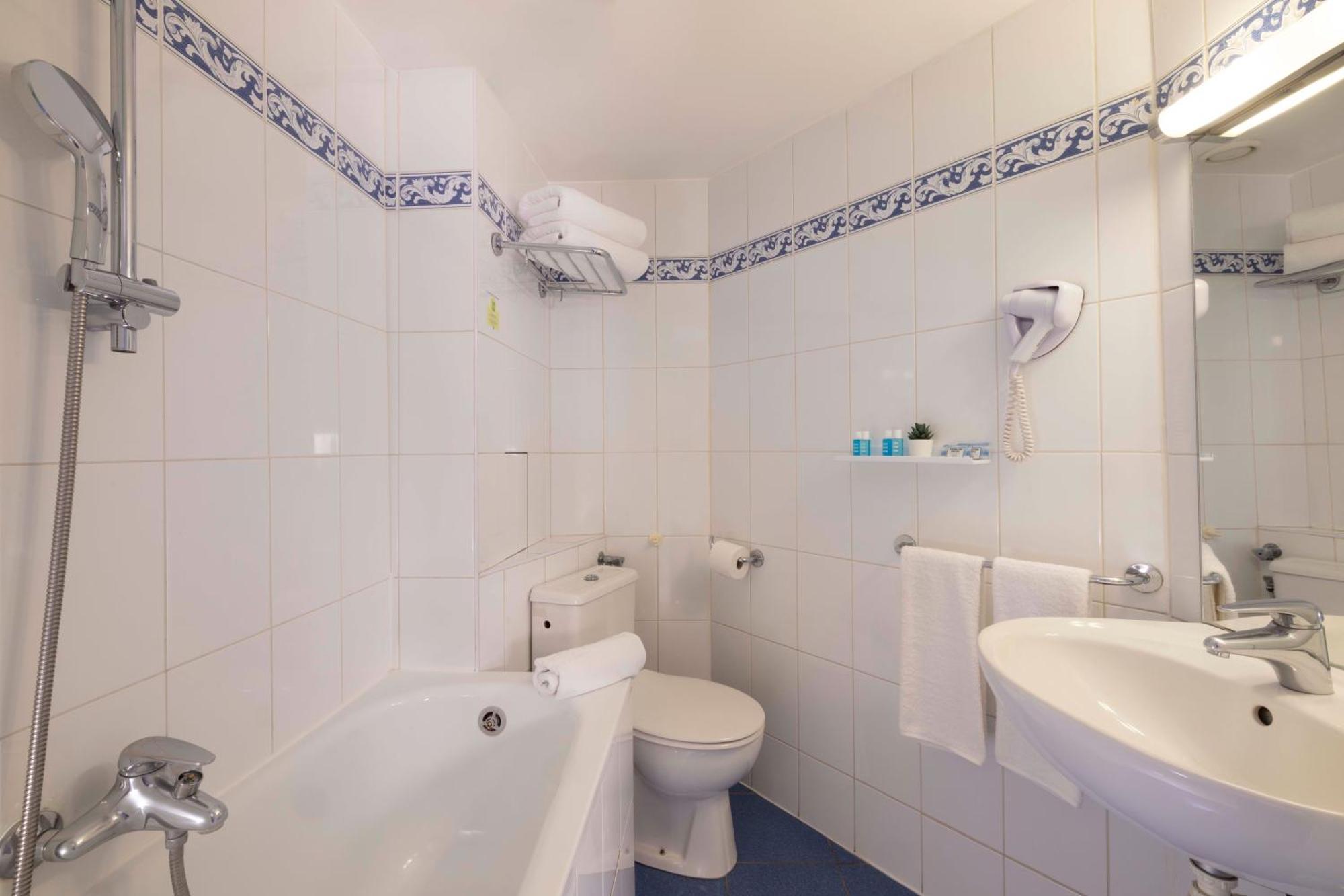 Budget Single Room,1604073836:JPEG
