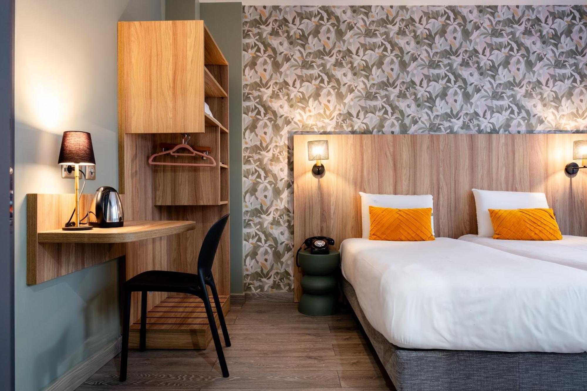 Twin Room,1622037190:JPEG