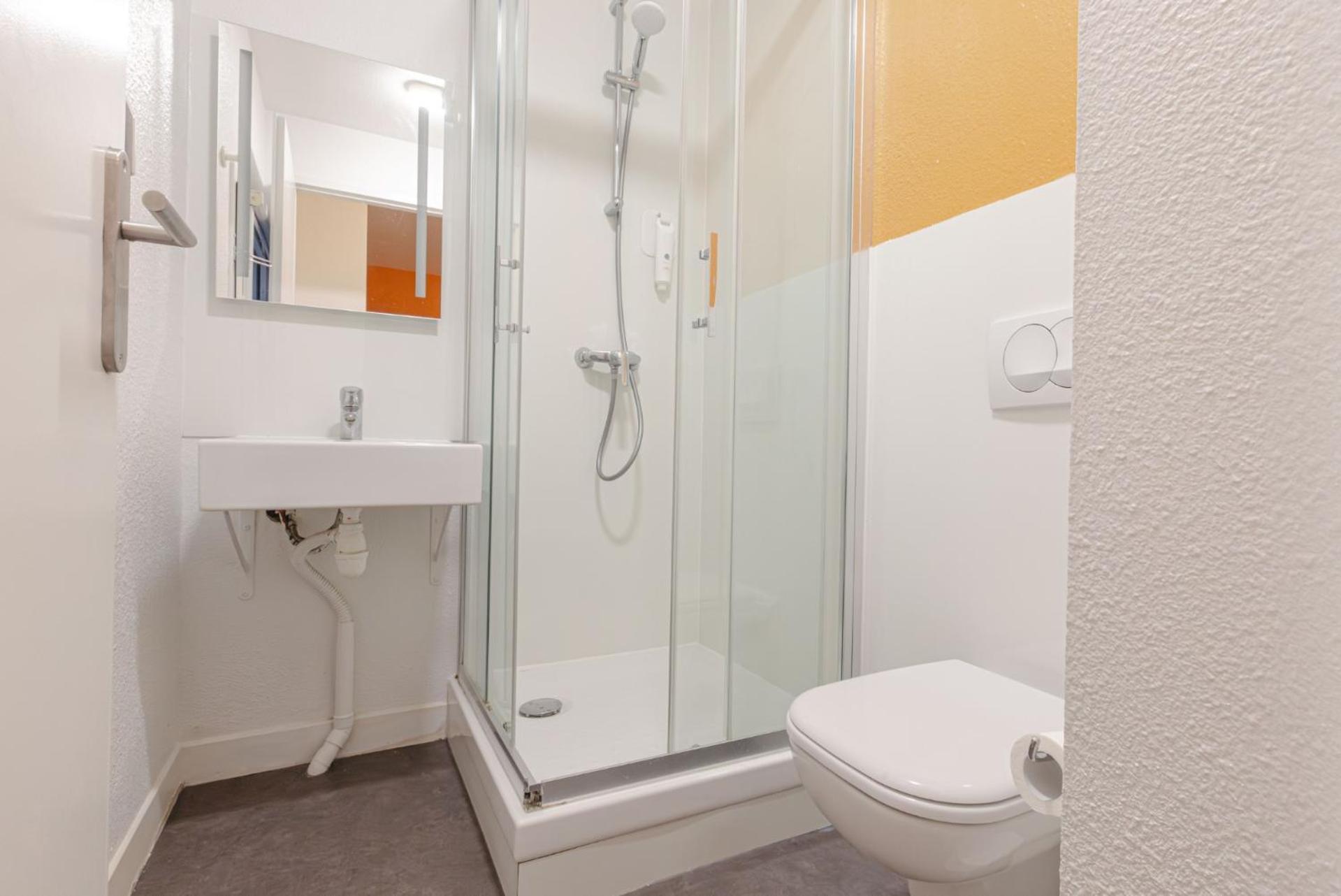 Chambre Supérieure avec 3 Lits Simples