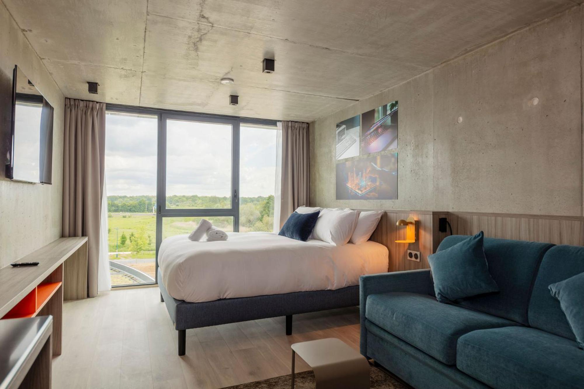 Club  Double or Twin Room