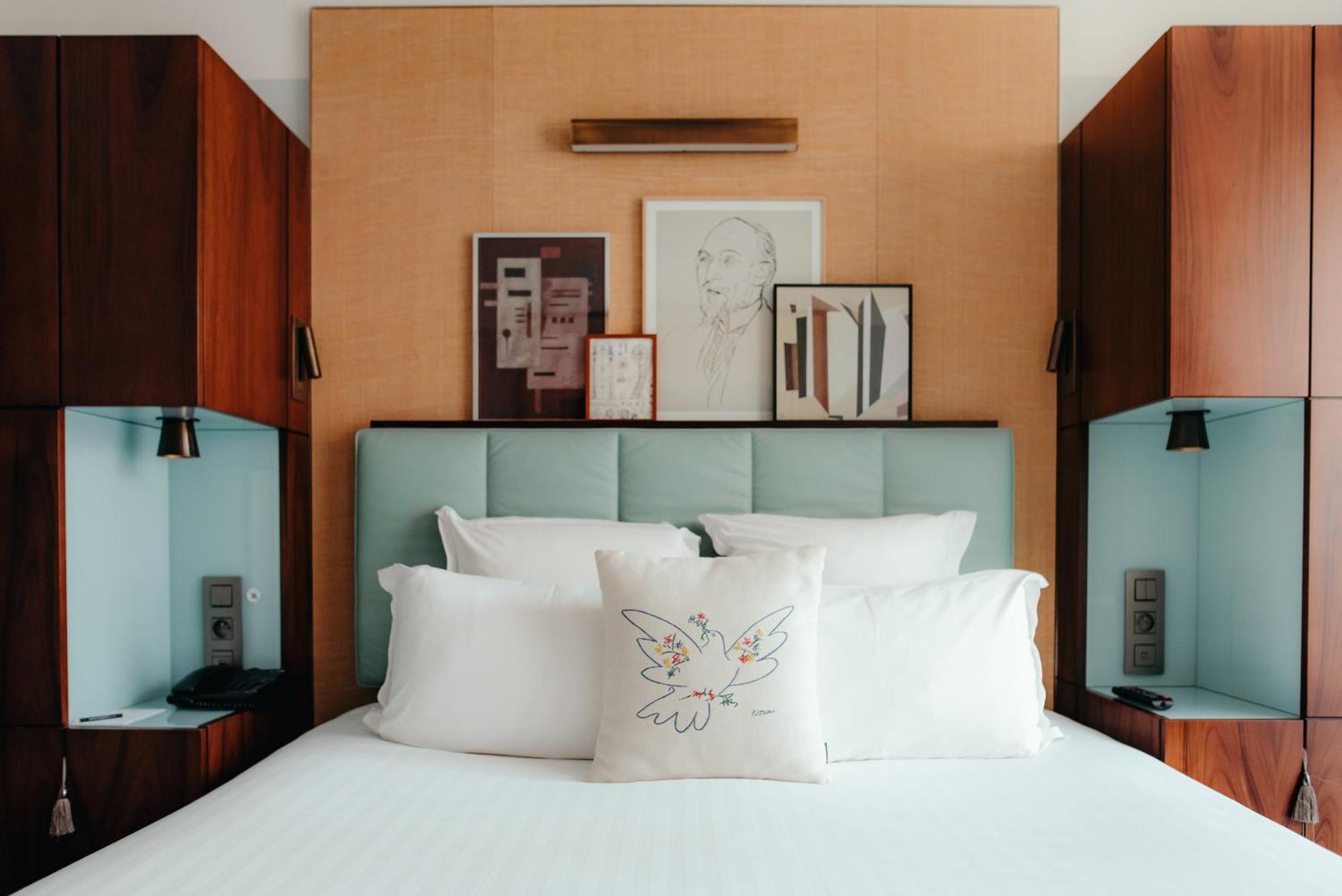 Standard Double Room Pool access