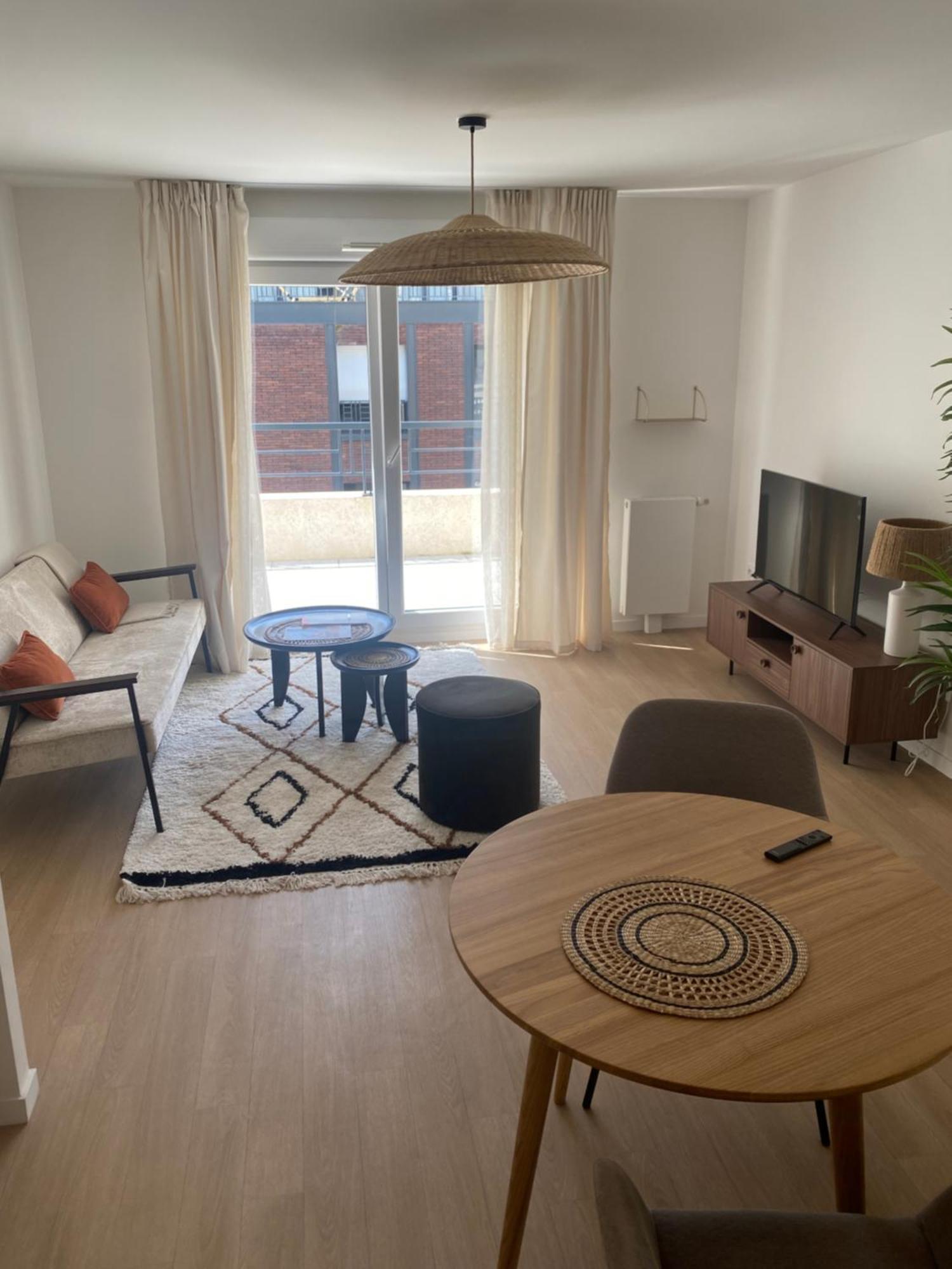 One-Bedroom Apartment,1639398269:JPEG