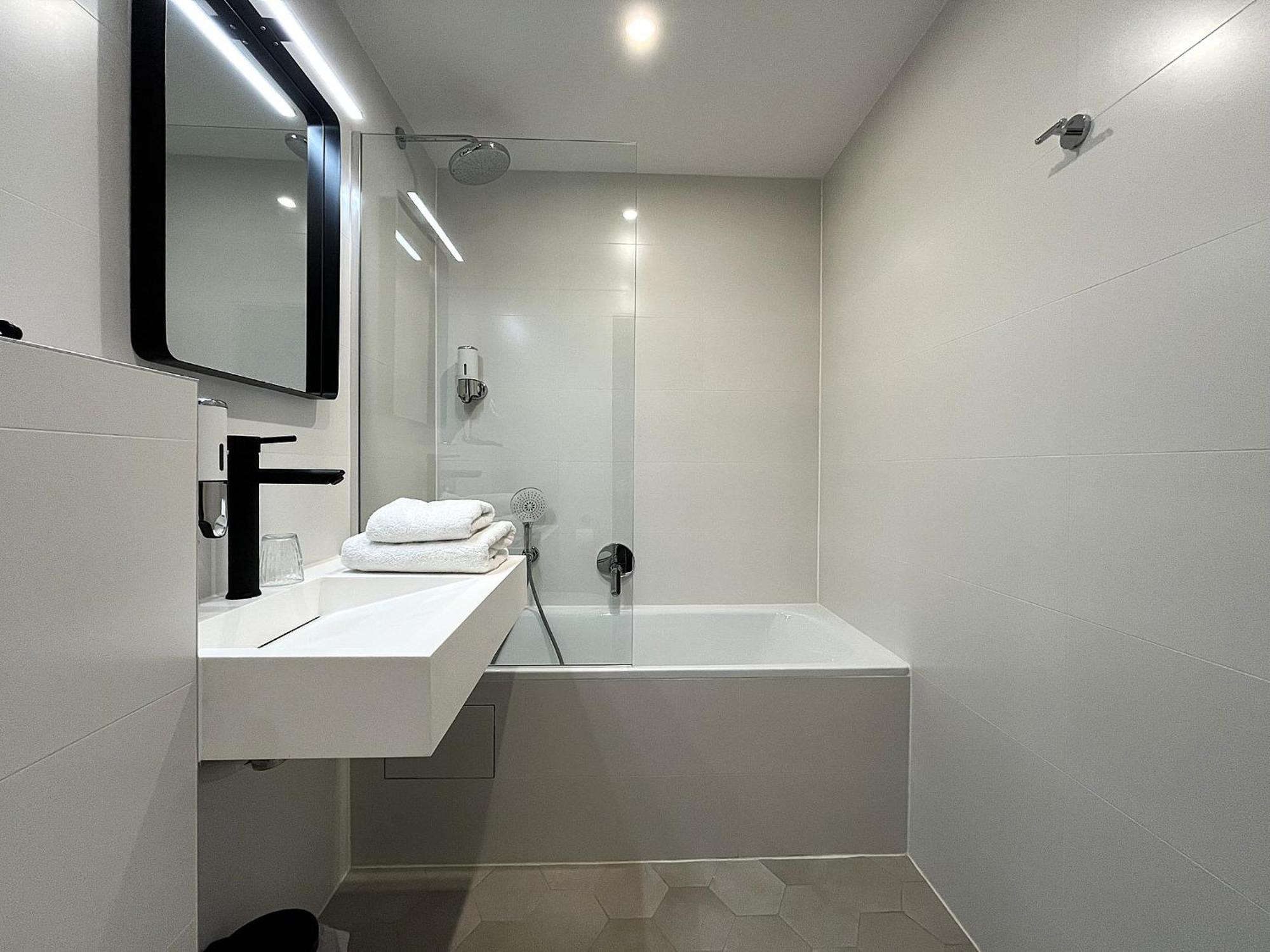 Superior Double or Twin Room,1643753240:JPEG