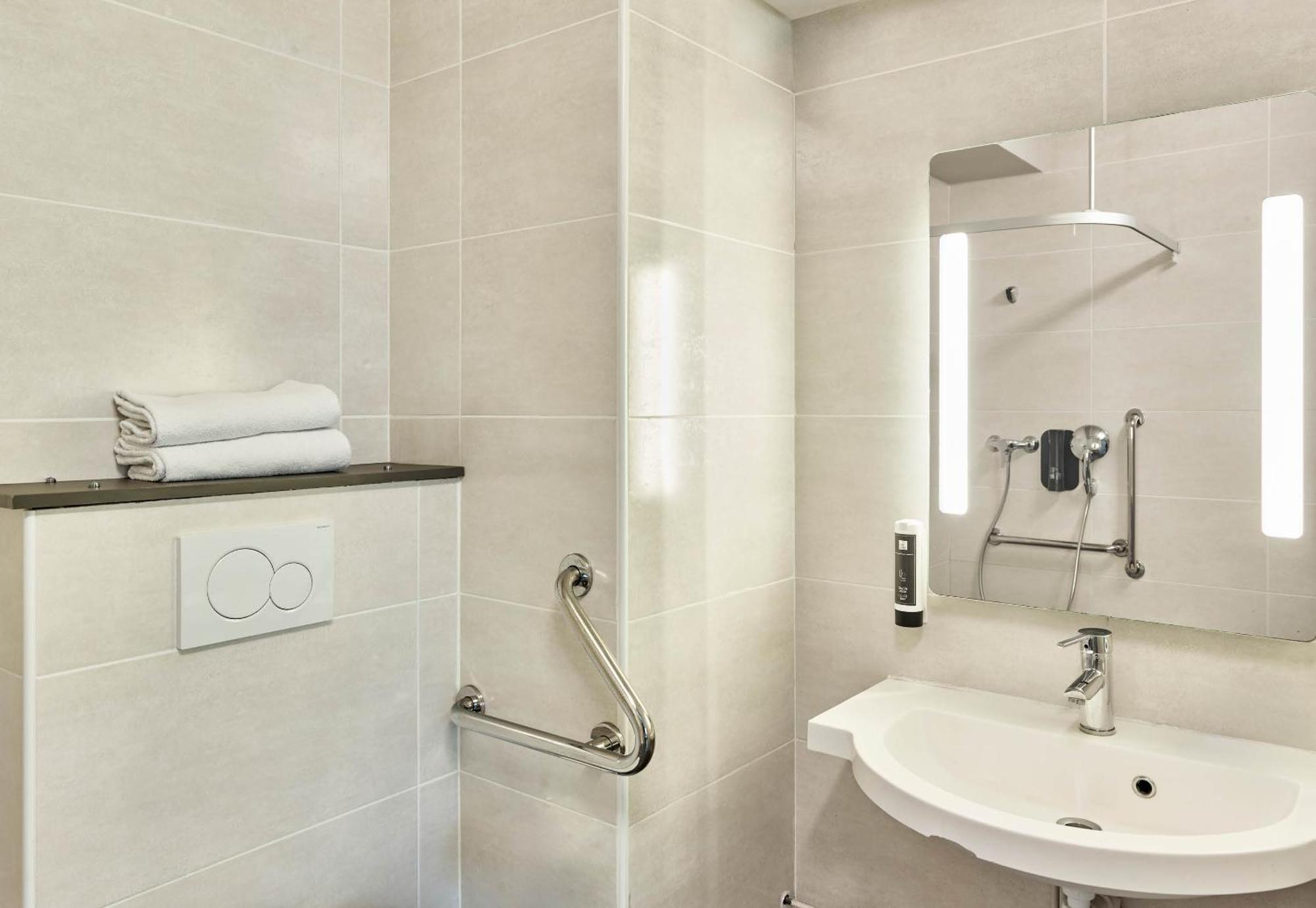 Double Room - Disability Access,1678666940:JPEG