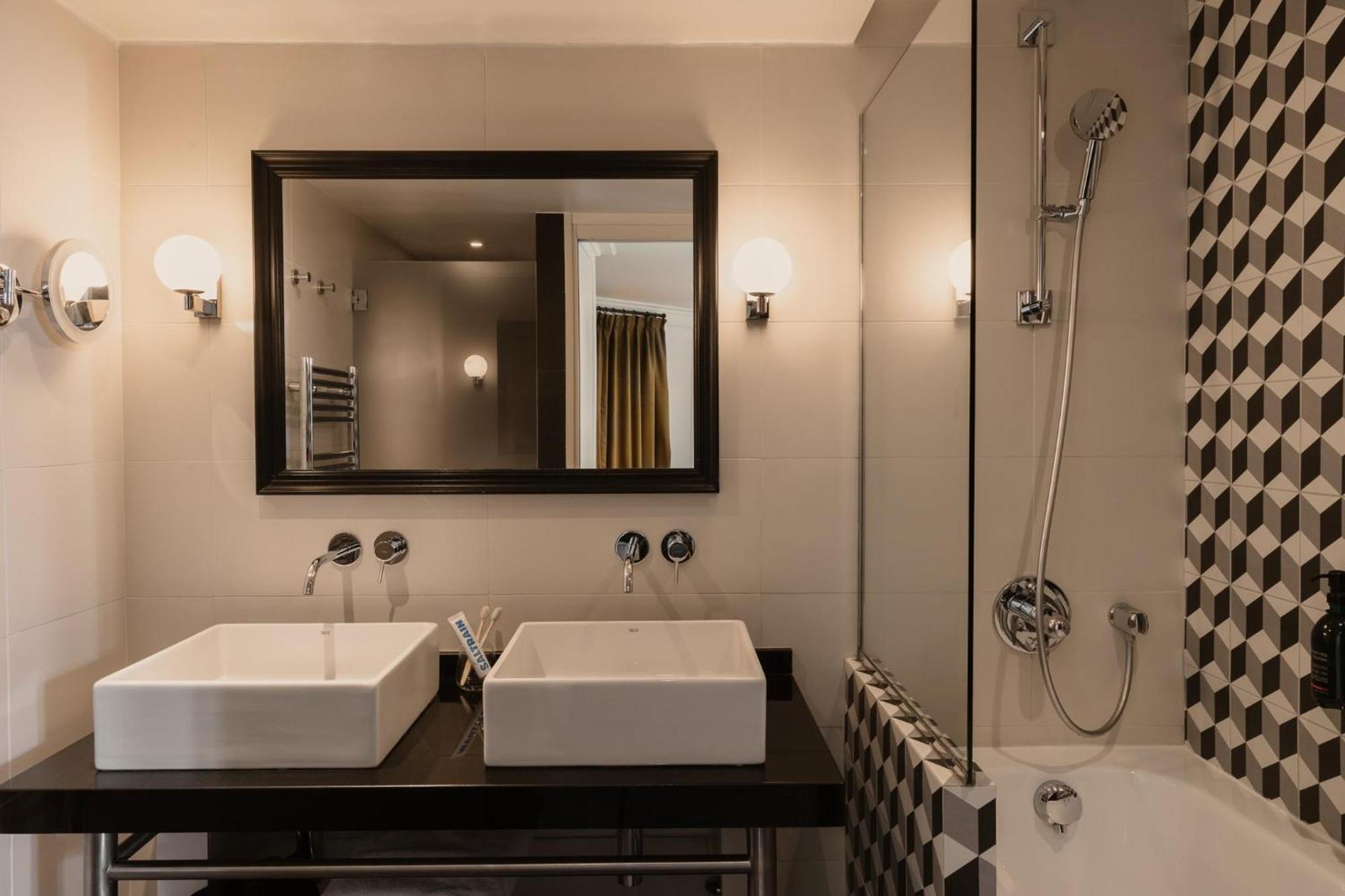 Chambre Deluxe,1663738709:JPEG