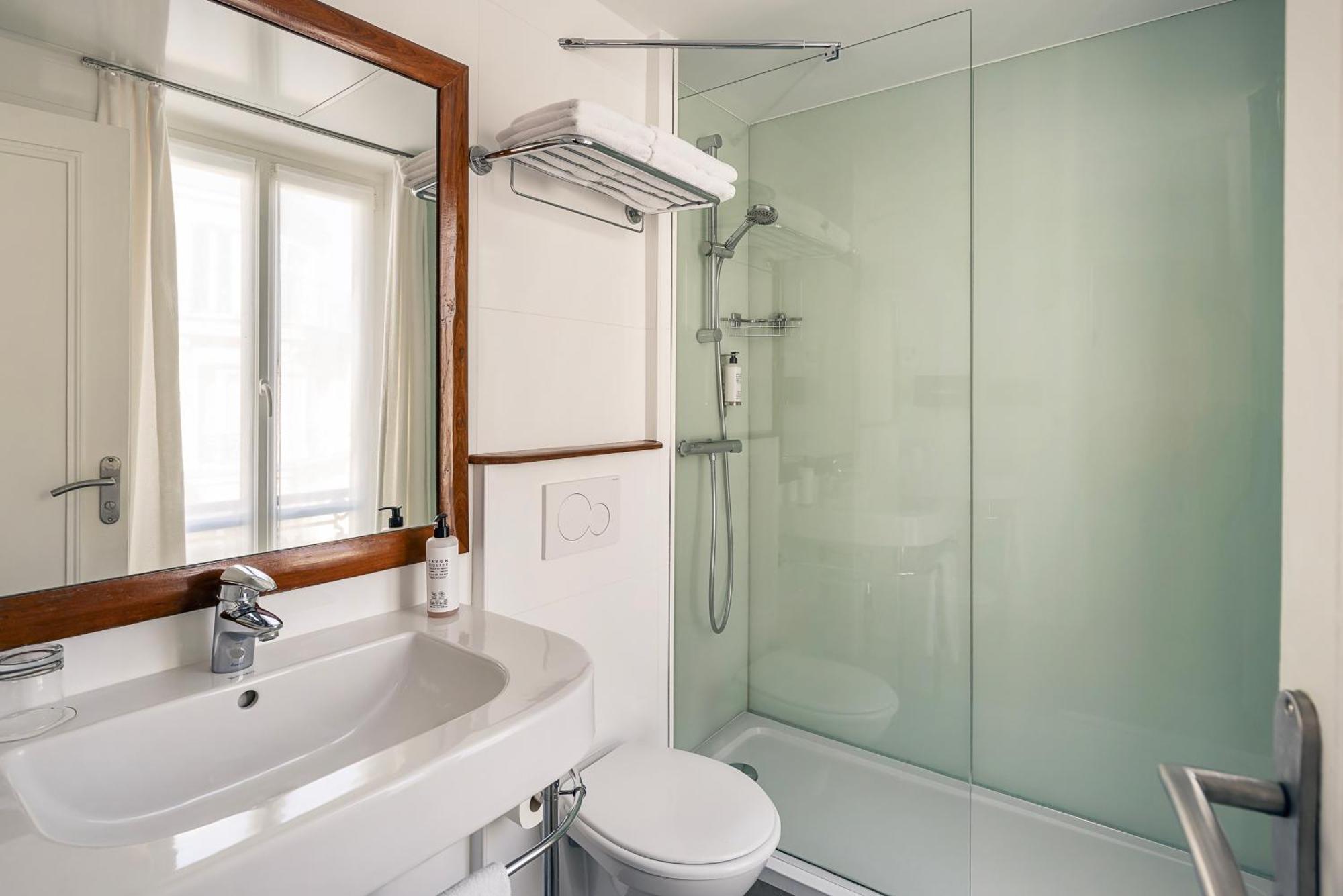 Quarto Superior com 2 Camas de Solteiro