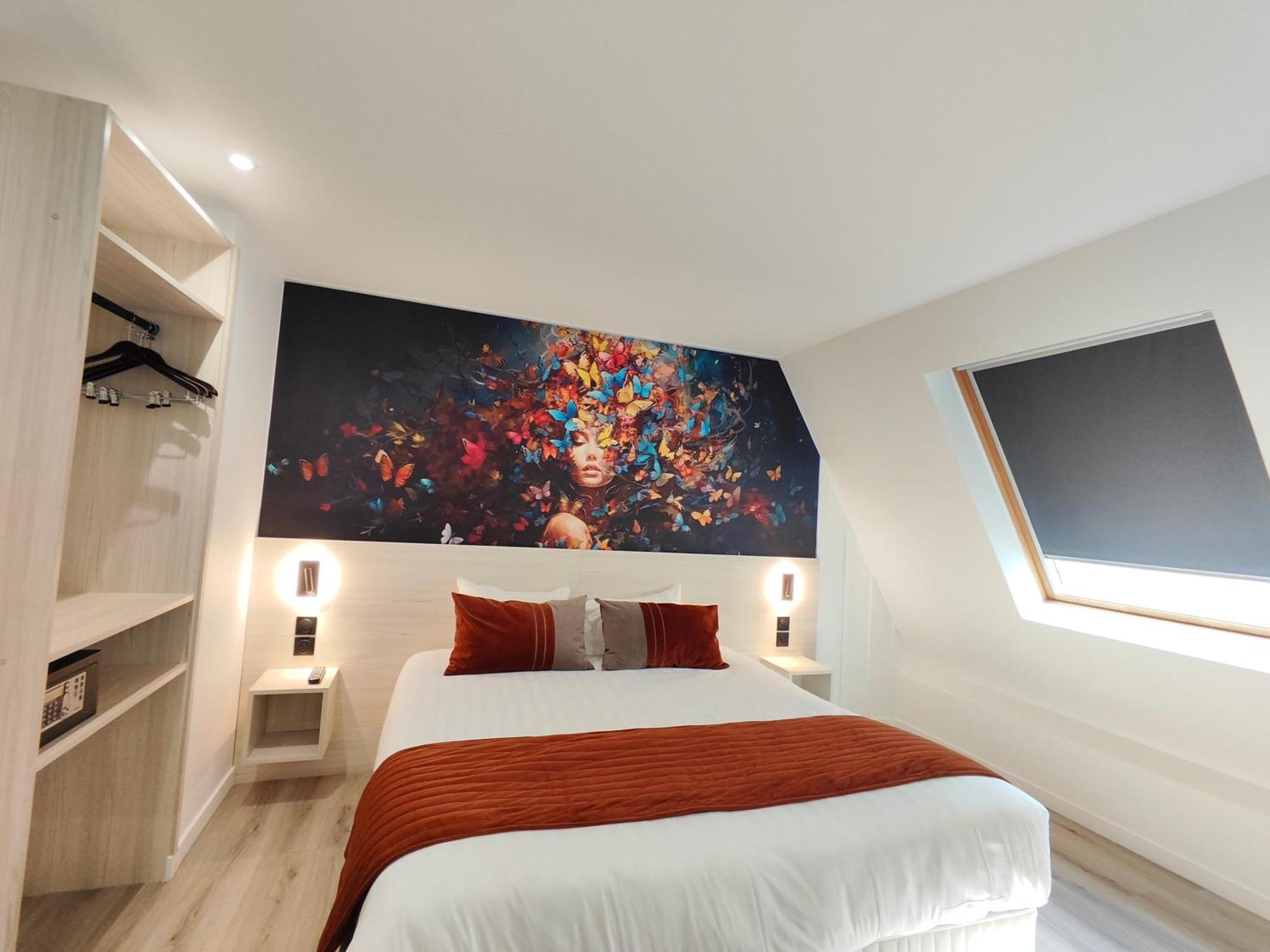 Large Double Room