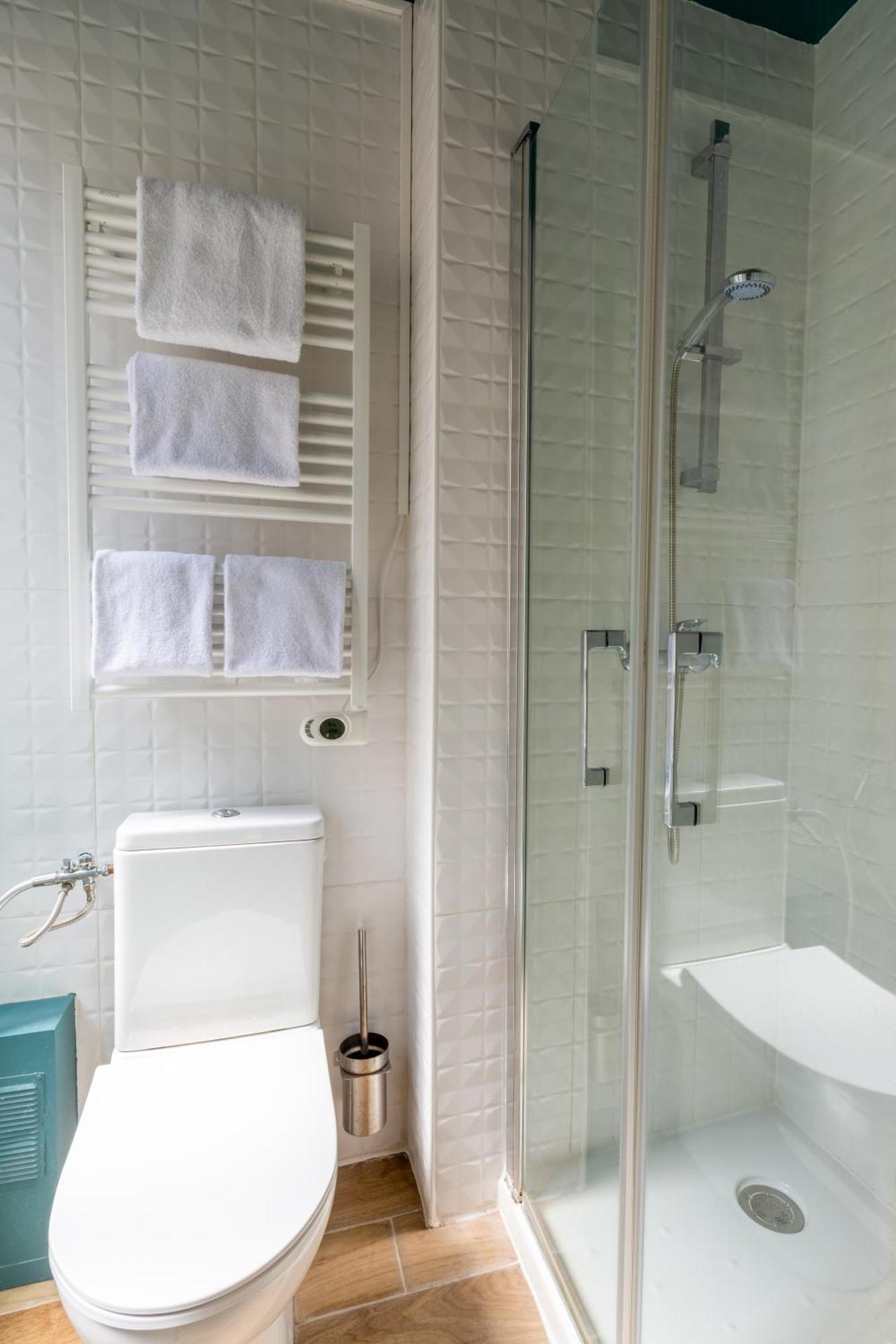 Double Room,1681743929:JPEG
