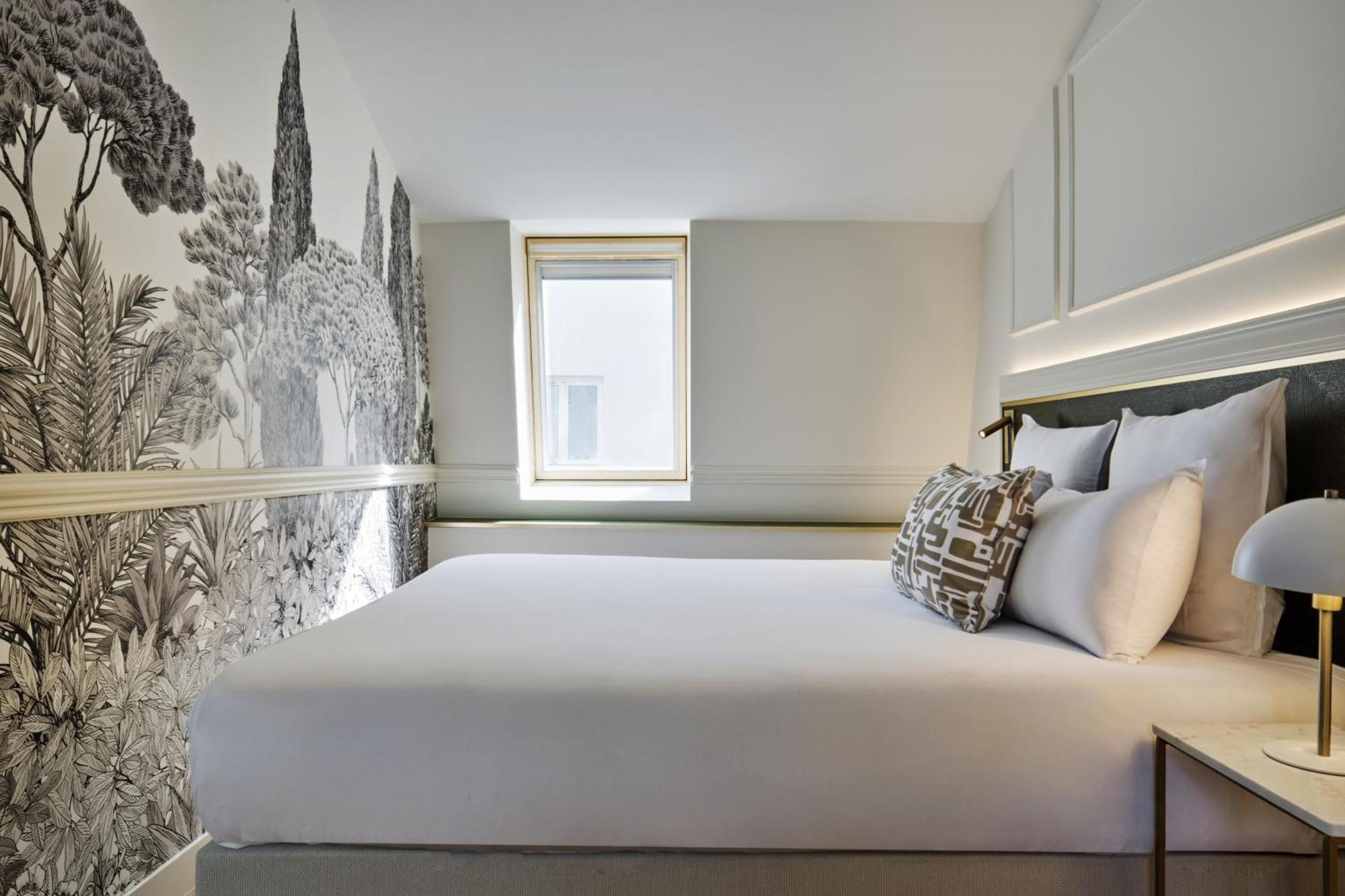 Junior Suite,1687450684:JPEG