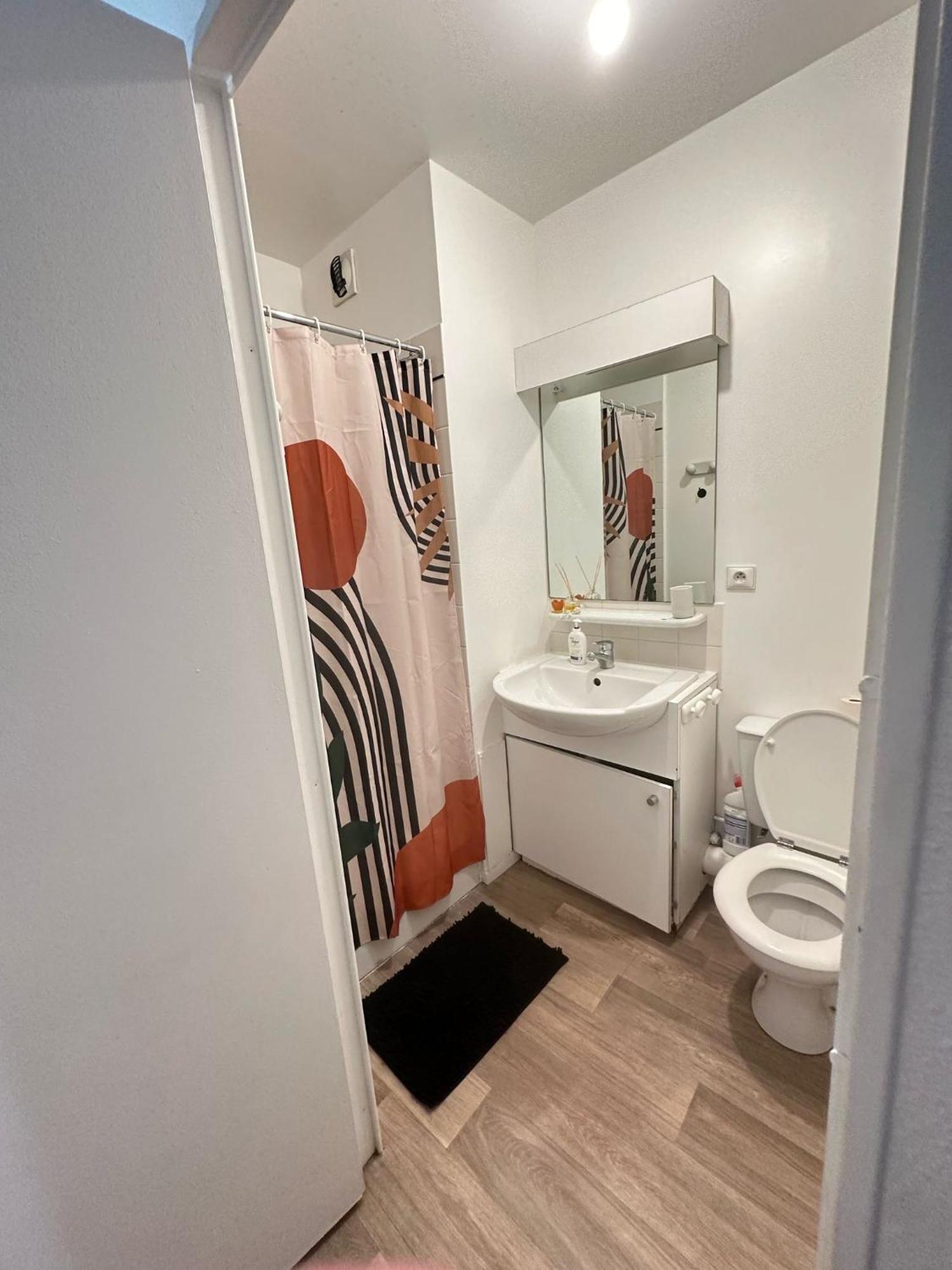 Double Room with Private Bathroom