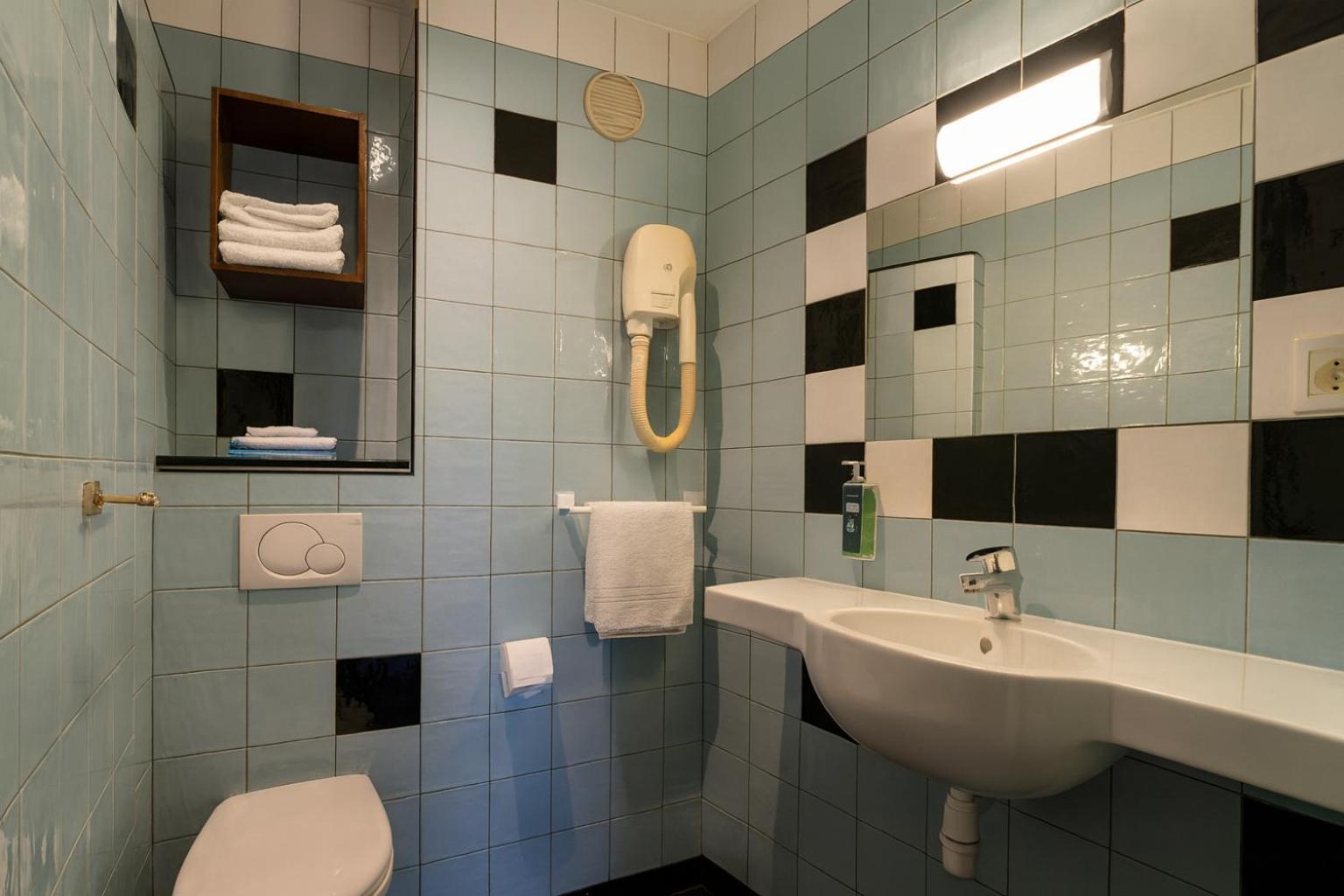Double Room Private Bathroom,1705122567:JPEG