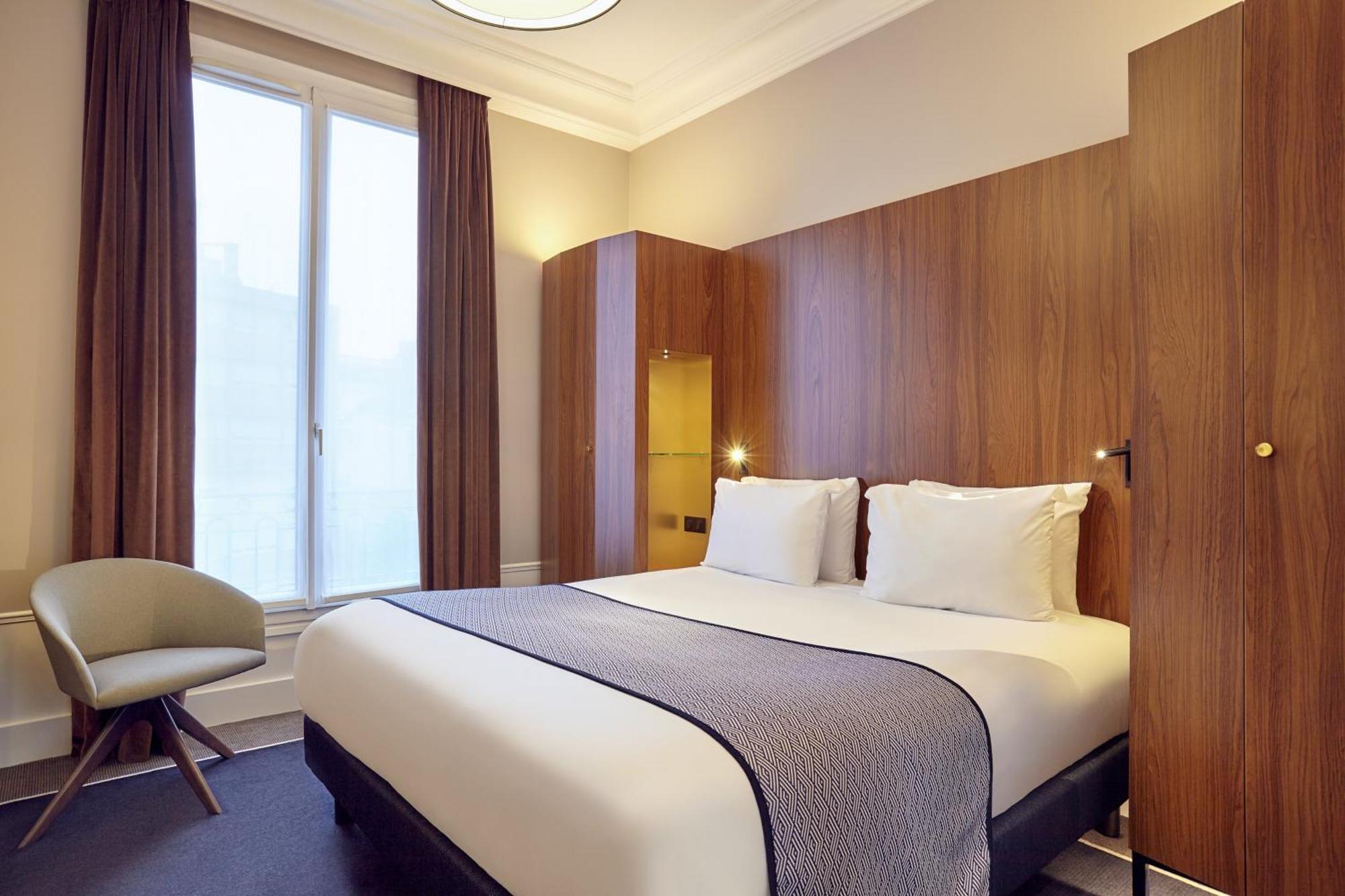 Premium King Room City View,1707867558:JPEG