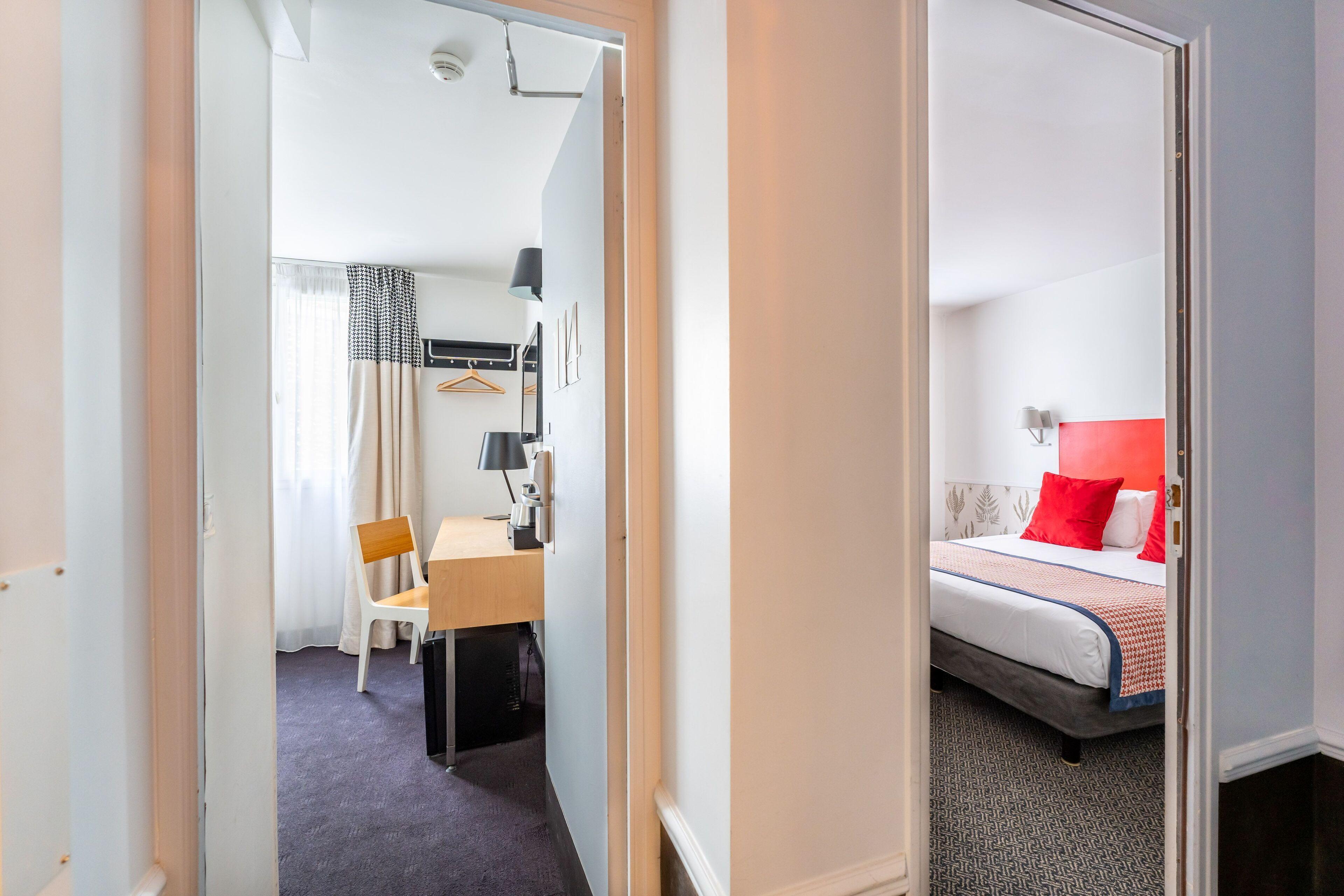 Connecting Room 2 Bedrooms