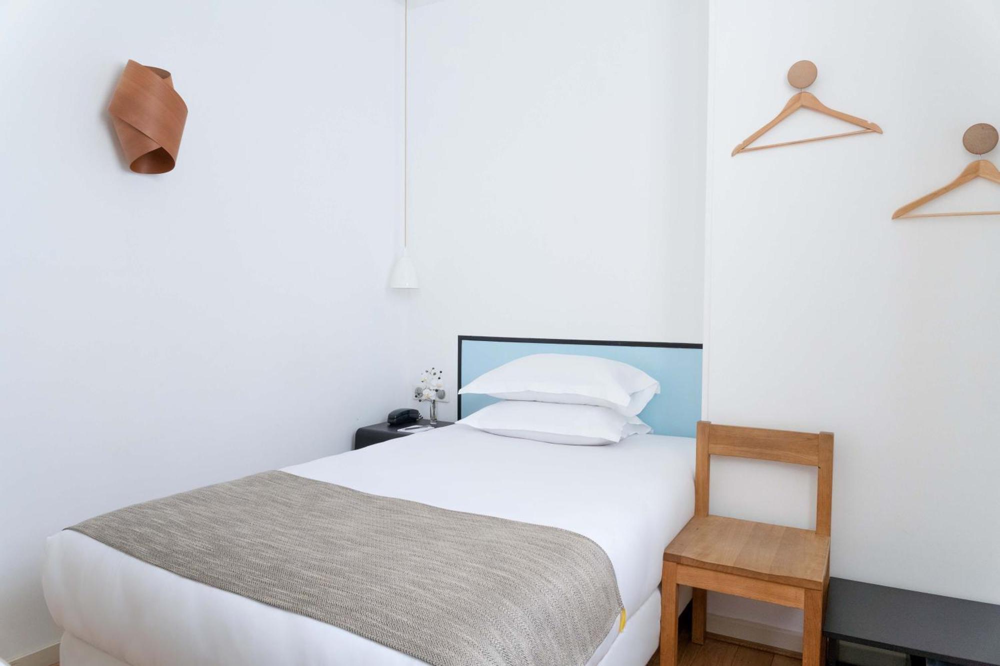 Connecting Room 2 Bedrooms