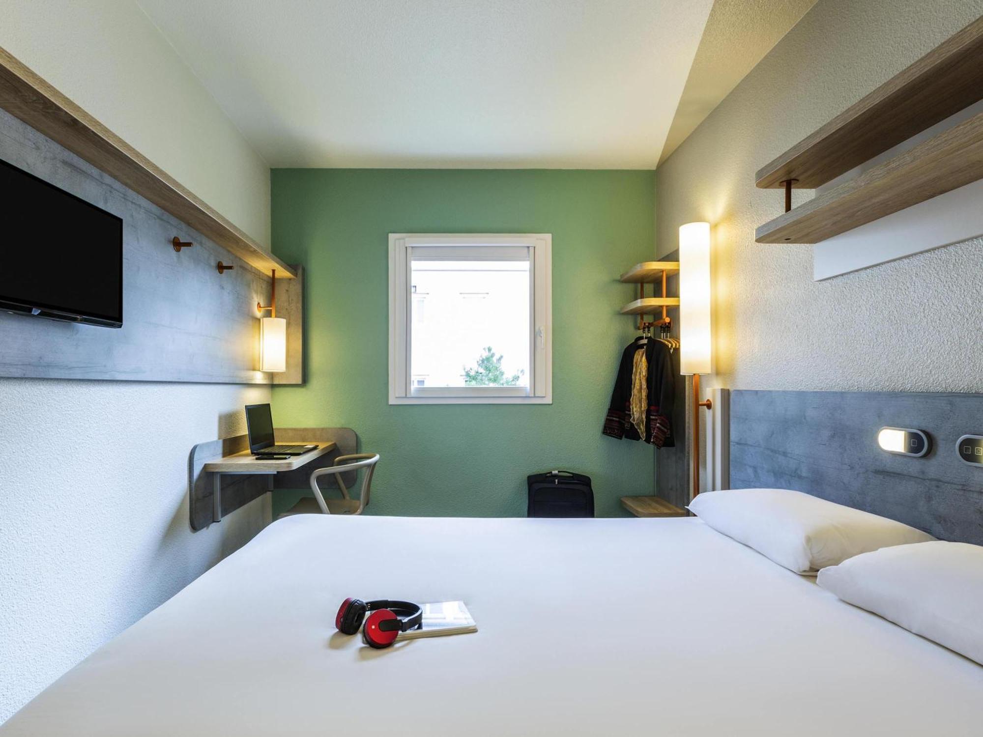 Standard Double Room,835292828:JPEG