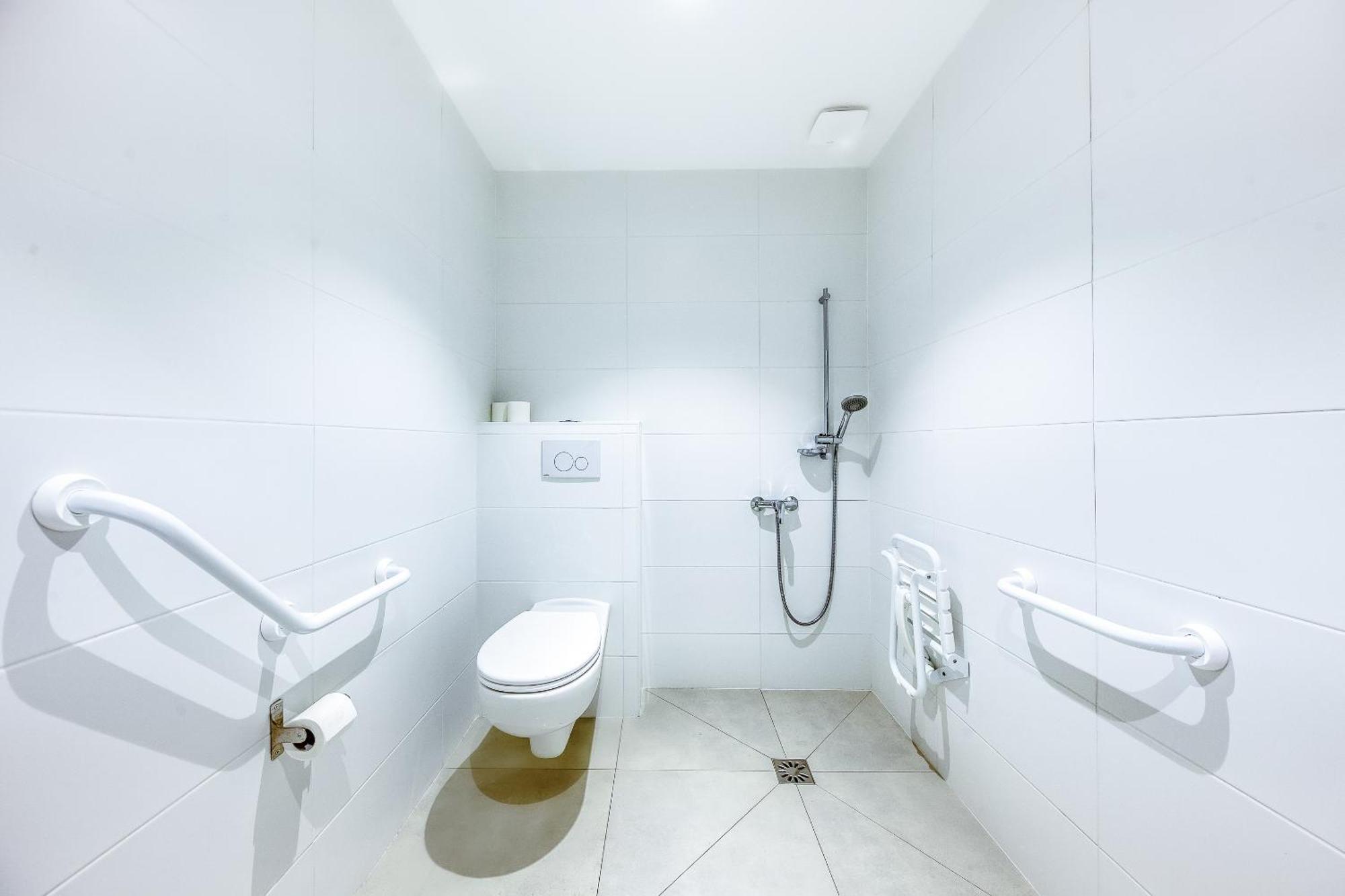 Triple Room,1722894499:JPEG