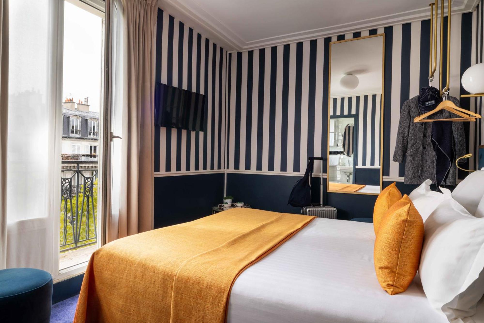 Room Balcony,1730026963:JPEG