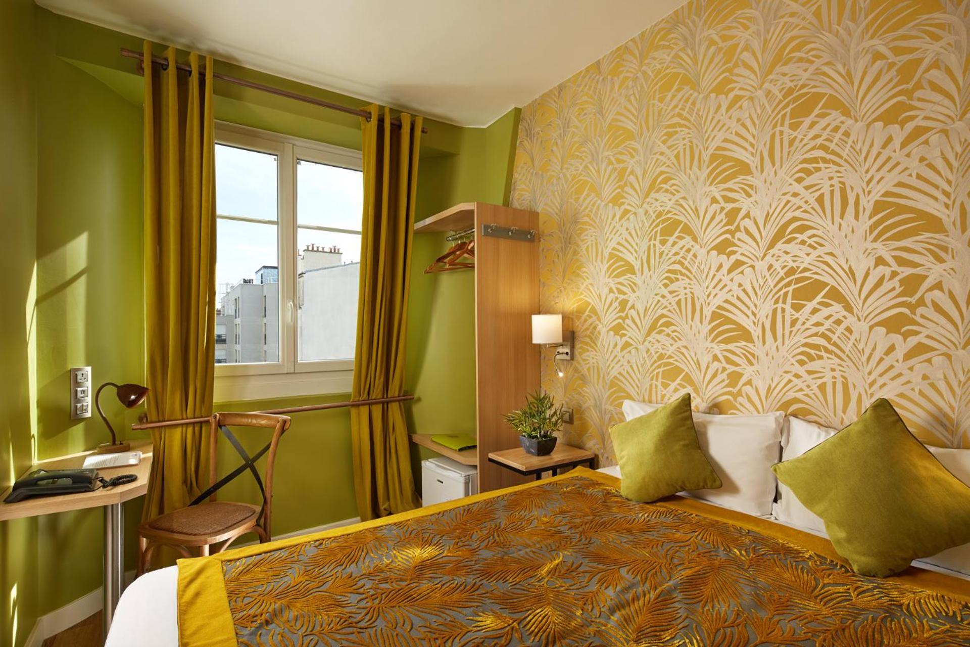Superior Double Room Street View