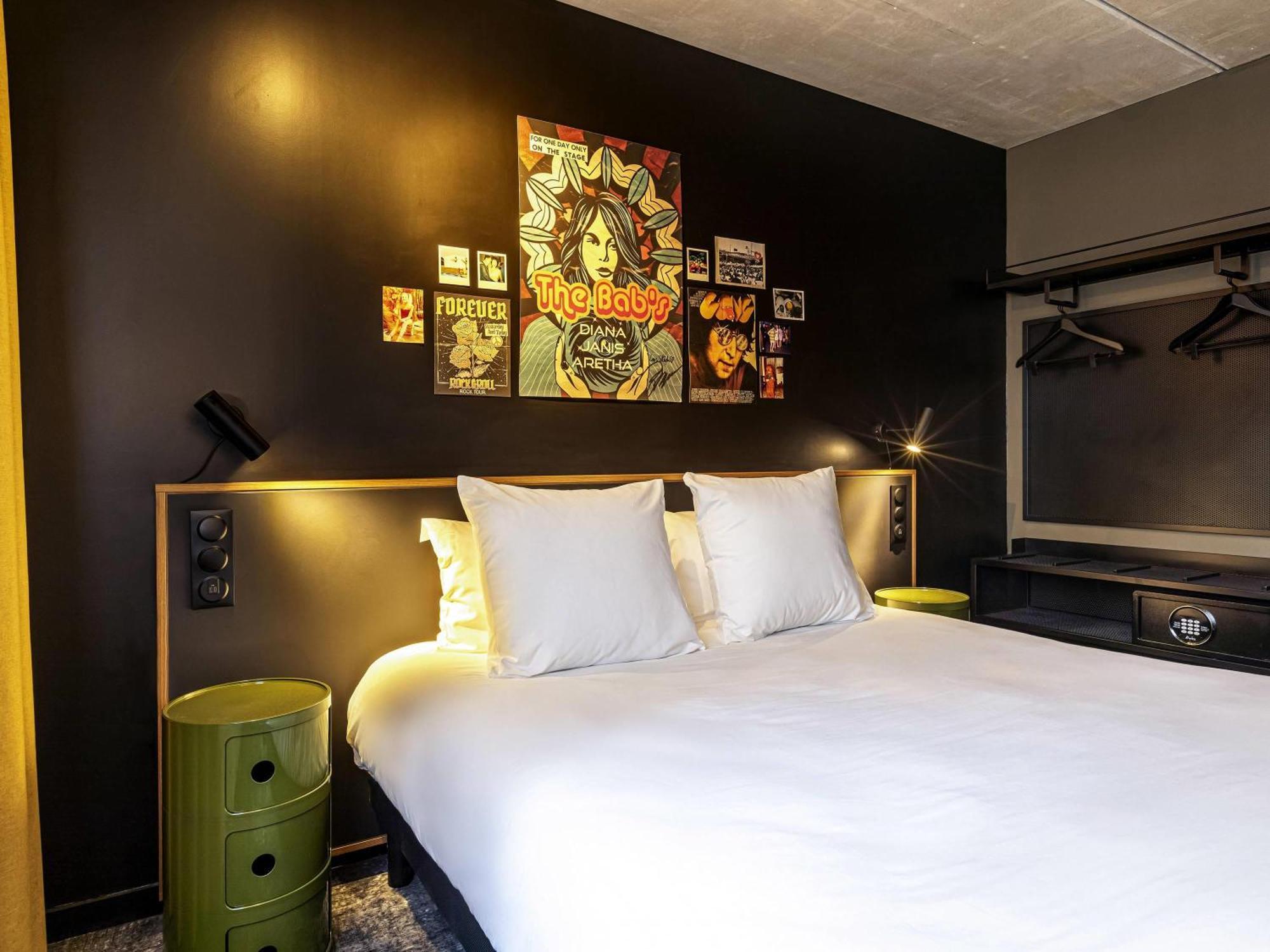 Standard Double Room,1740104621:JPEG