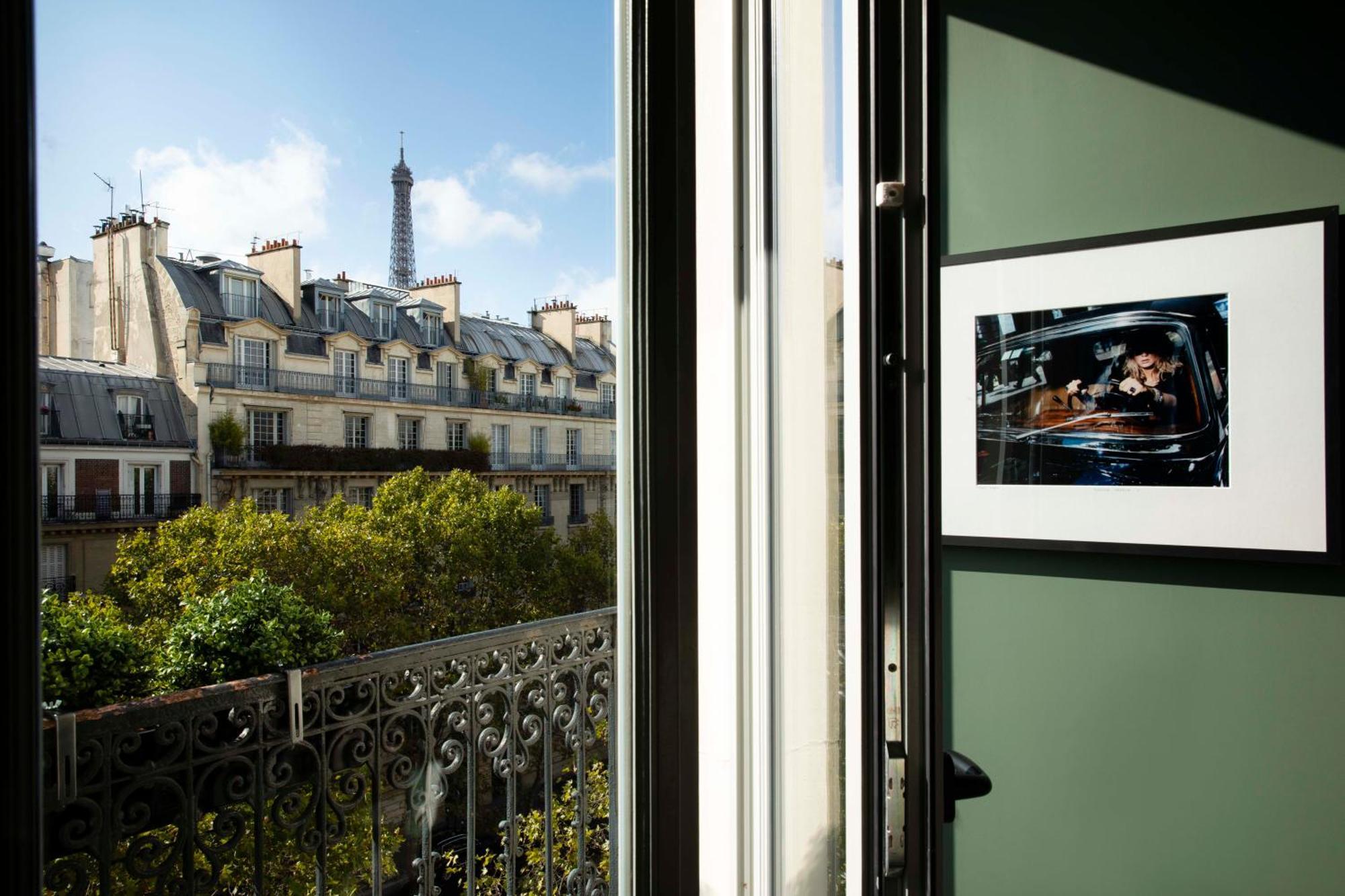 Deluxe Room Balcony Eiffel Tower View