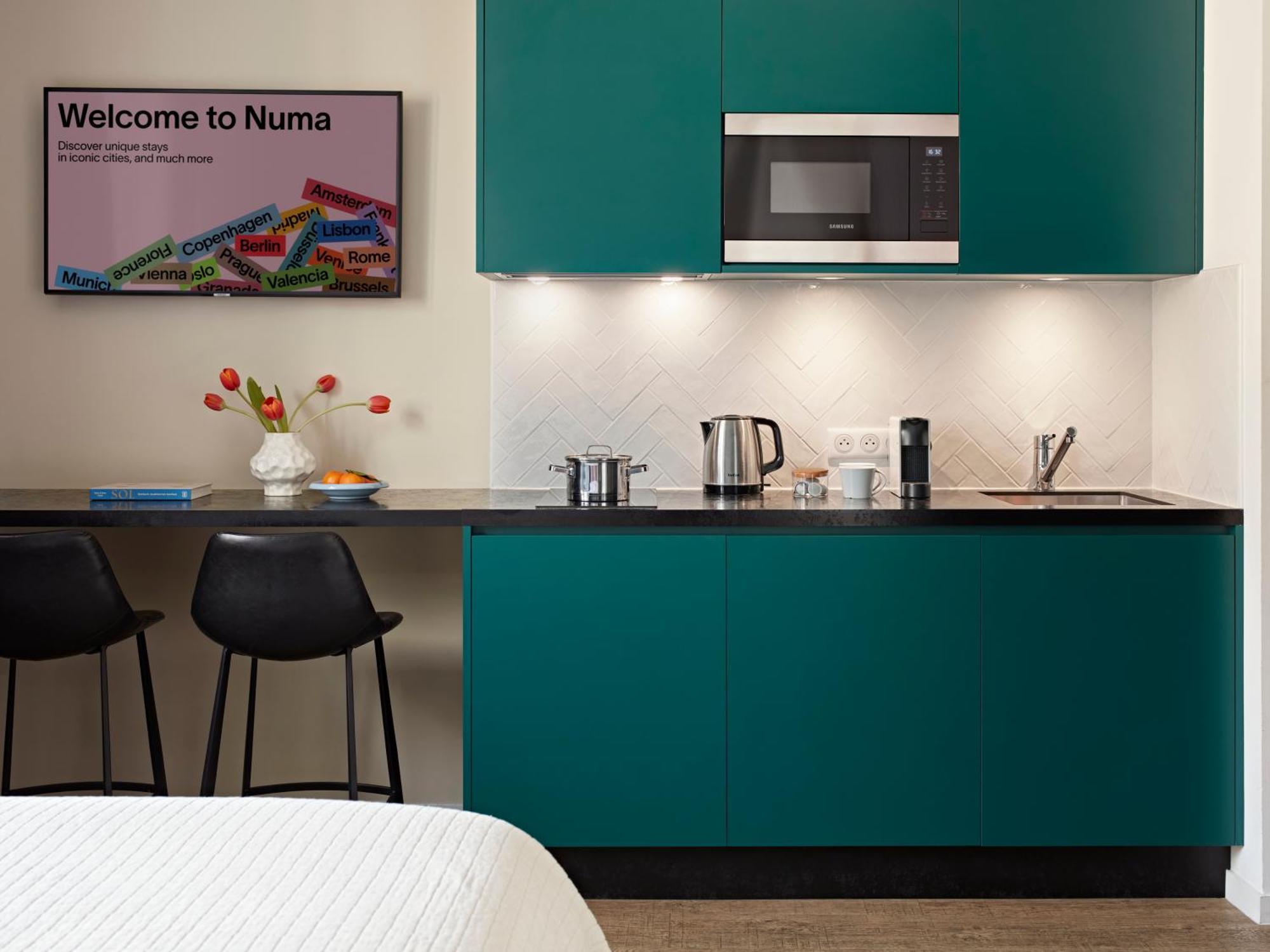 Medium Studio Kitchen,1747122362:JPEG