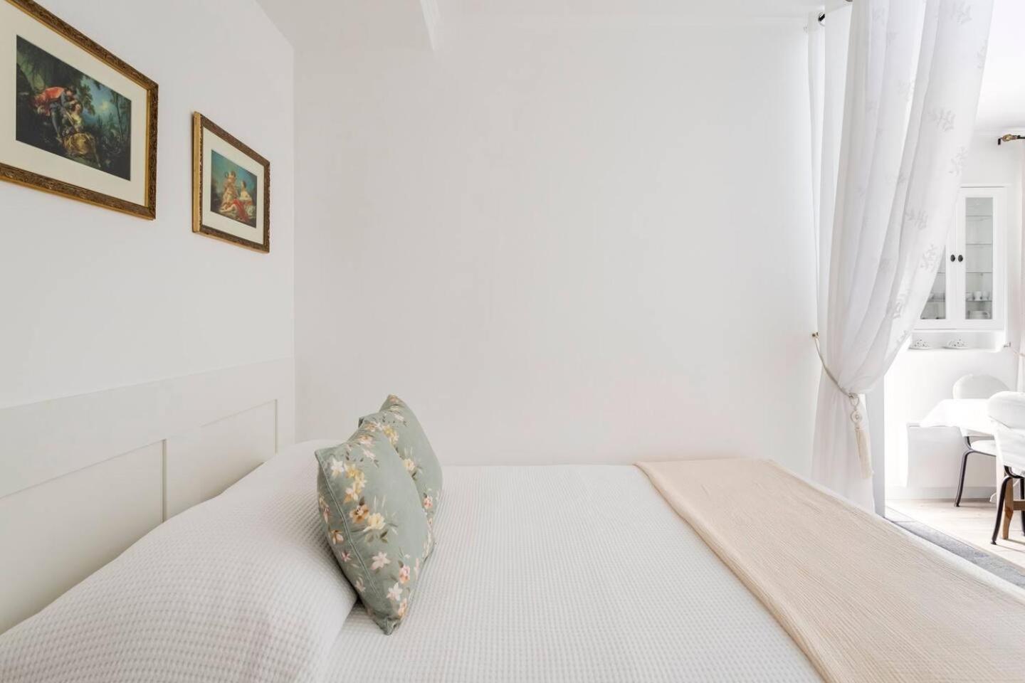 Romantic Maisonette