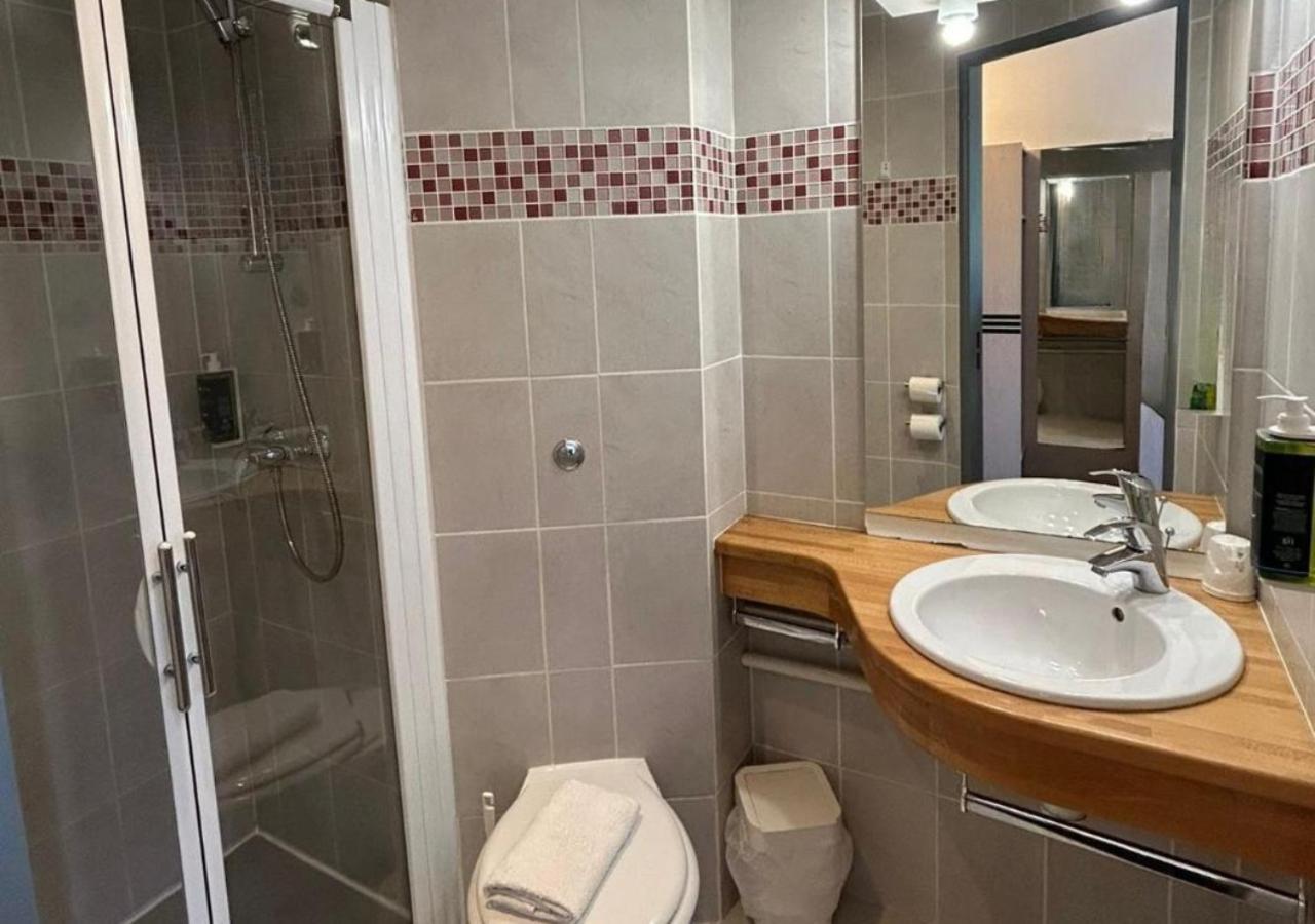 Standard Double or Twin Room,1765858112:JPEG