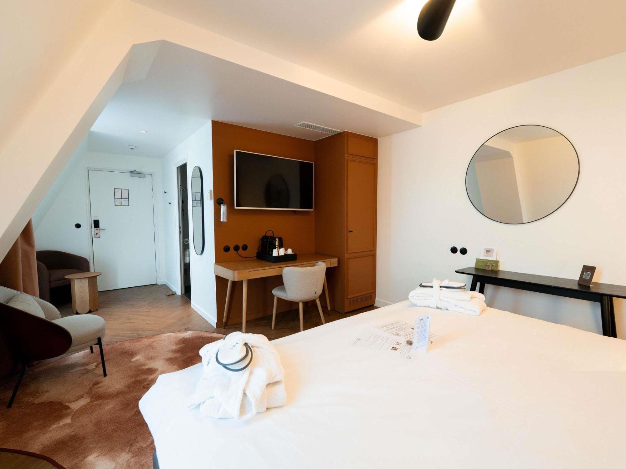 Privilege King Room