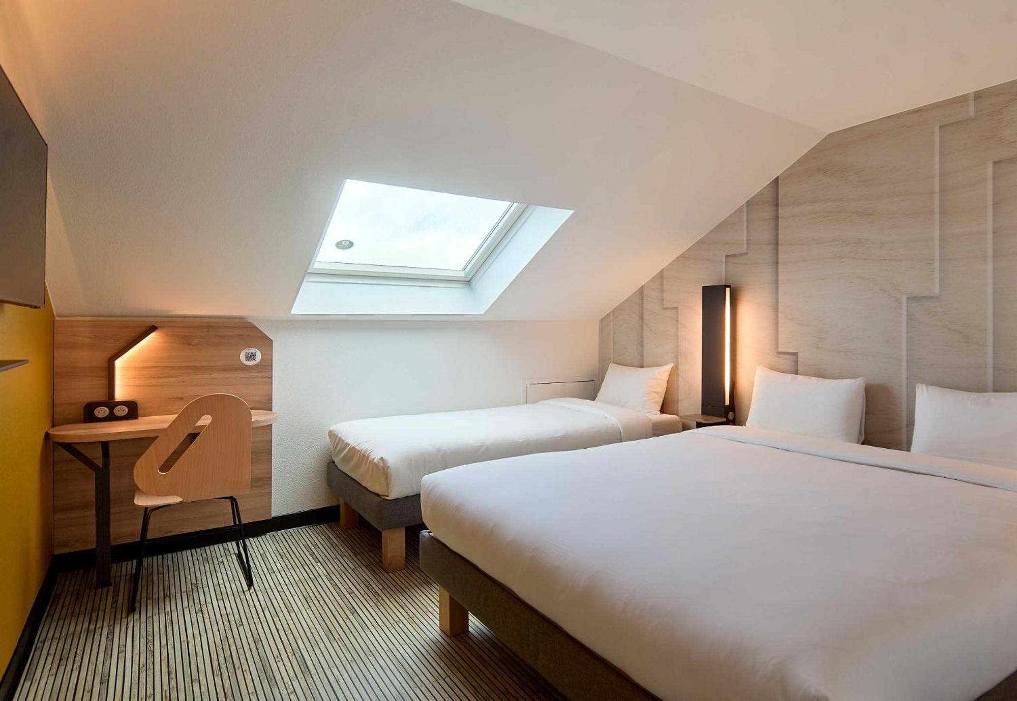 Triple Room,1772058868:JPEG