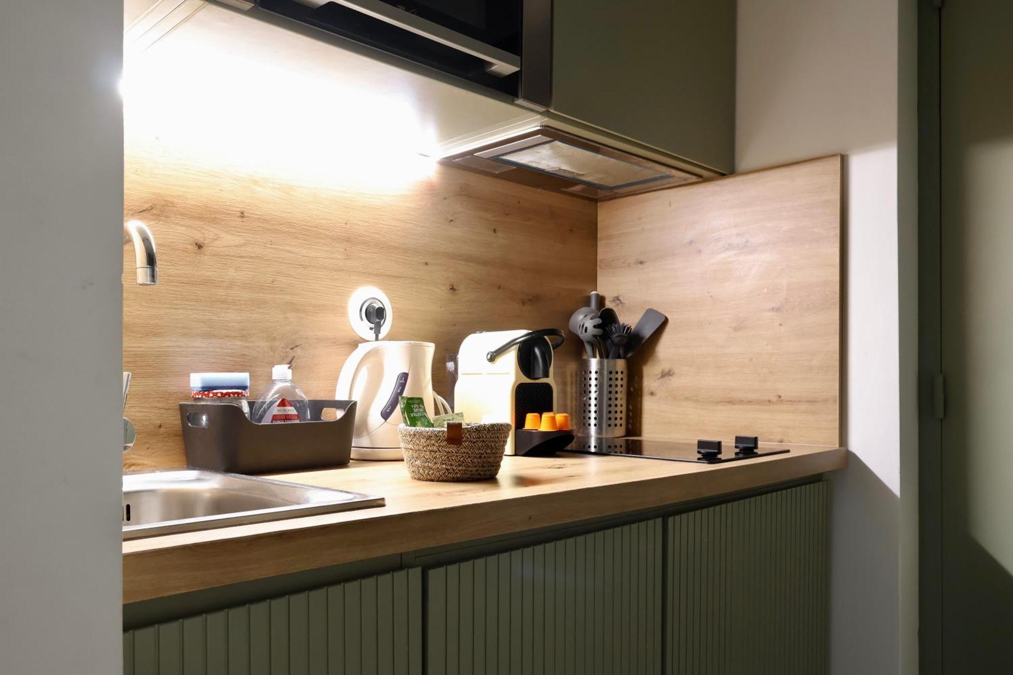 Studio Apartment