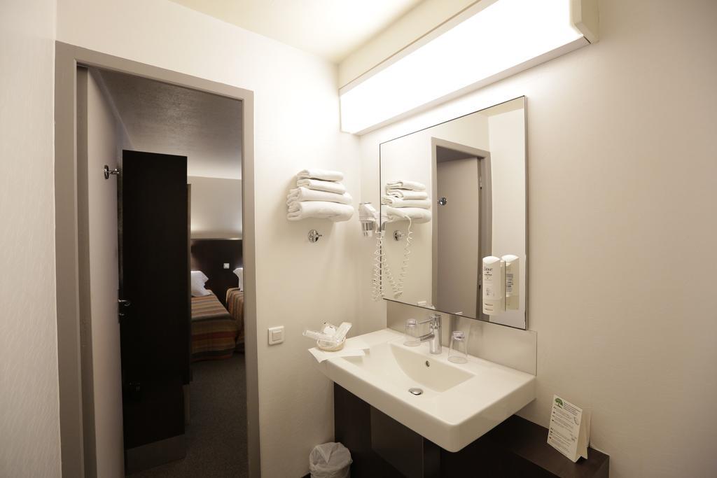 Quadruple Room,207481546:JPEG