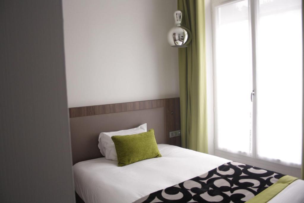 Single Room,42263299:JPEG