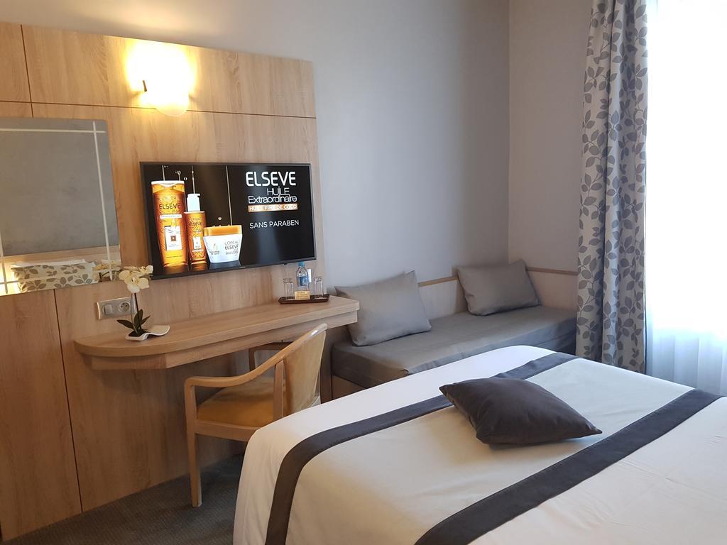 Two Adjacent Double Rooms,1274018023:JPEG