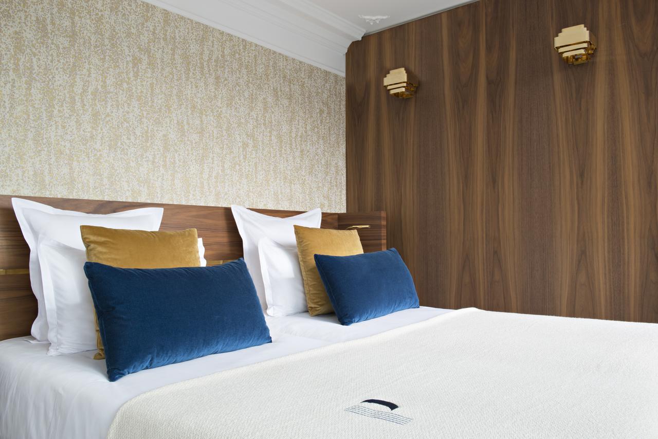 Deluxe Double Room Private Access to Hammam Fitness Center,645888069:JPEG