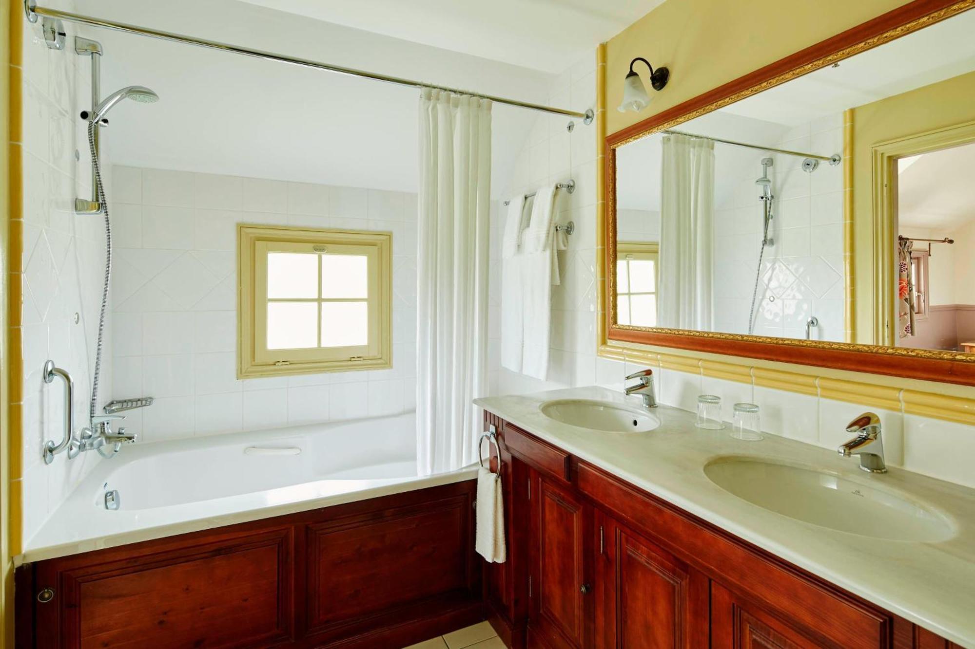 Two-Bedroom Townhouse,690301767:JPEG