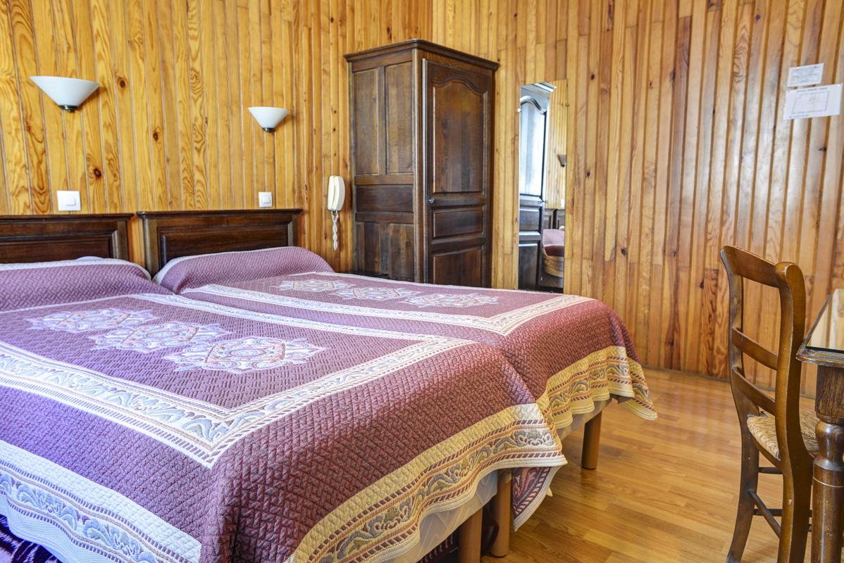 Twin Room,630283143:JPEG