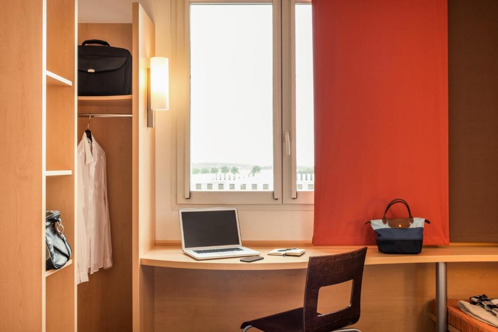 Standard Double Room,112015677:JPEG