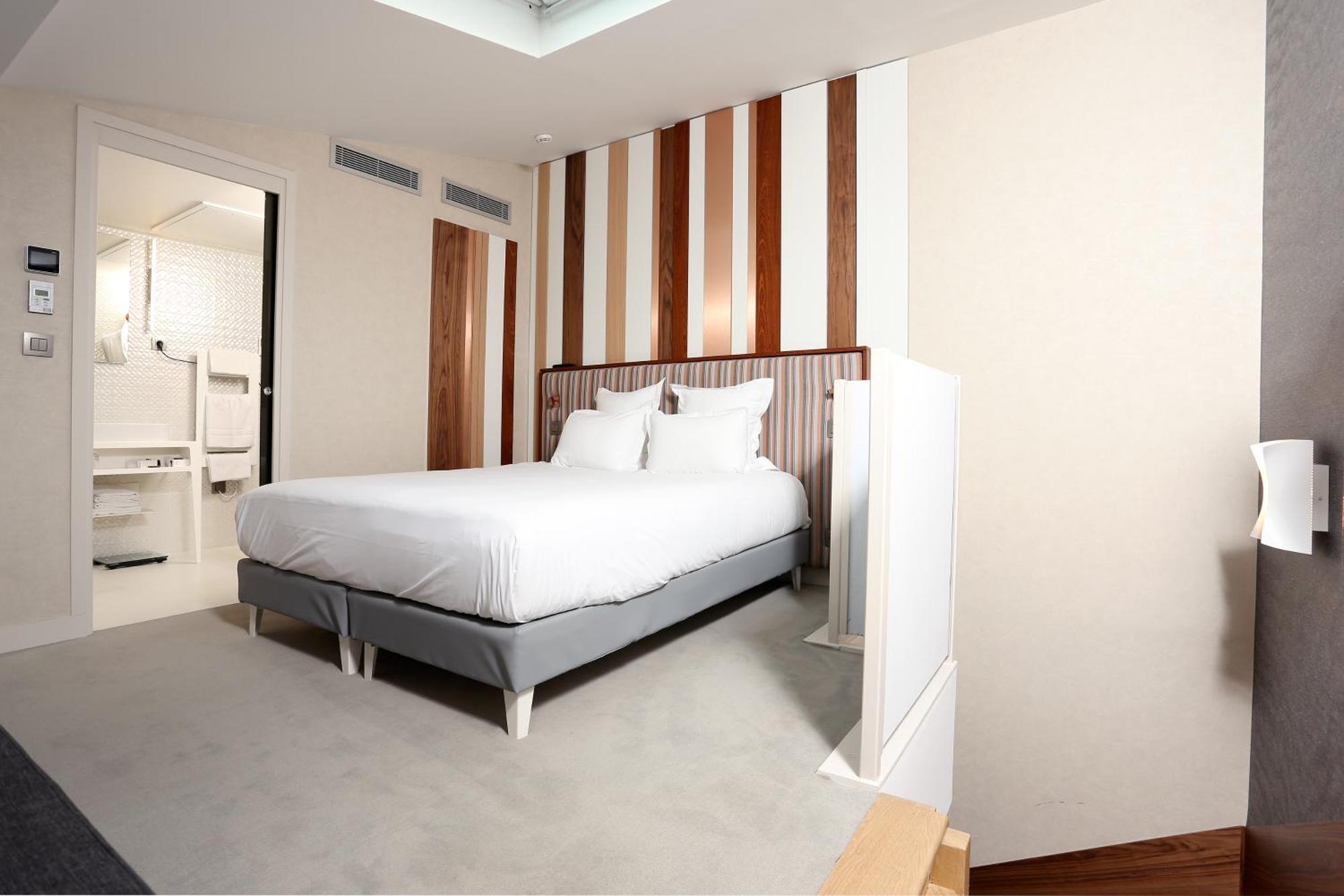 Duplex Apartment,693639399:JPEG