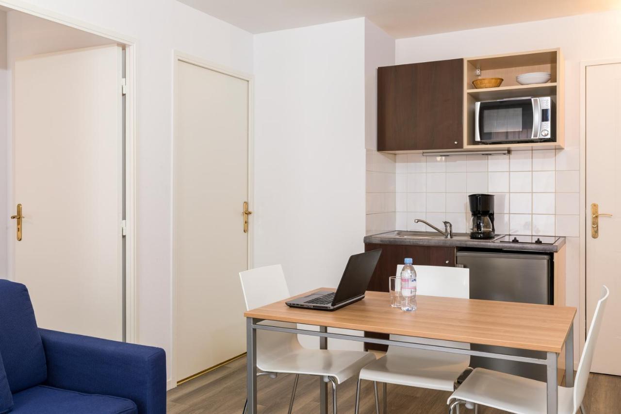 One-Bedroom Apartment,762981685:JPEG