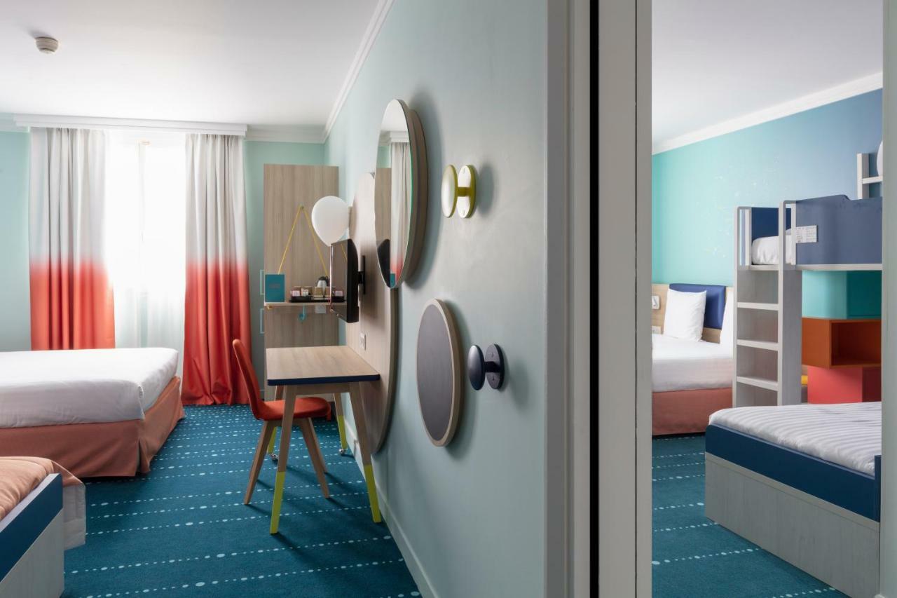 Family Connecting Rooms