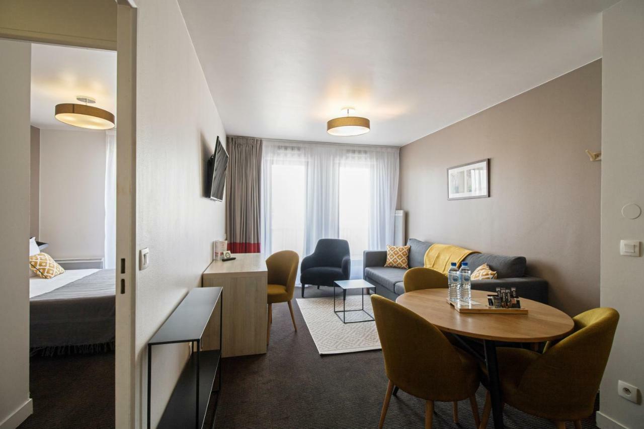 One Bedroom Apartment,791860554:JPEG