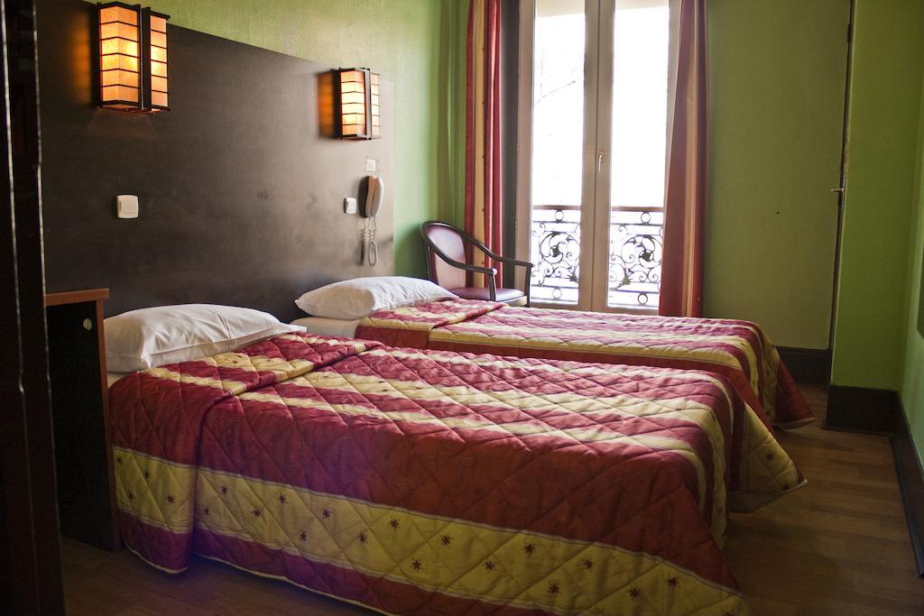 Quarto Quádruplo Superior com Banheira