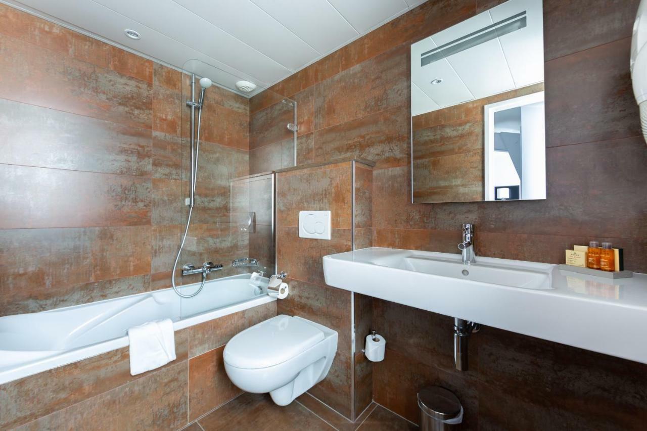 Triple Room with Bath,835920344:JPEG