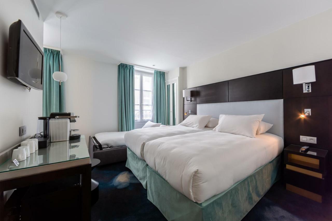 Triple Room Bath