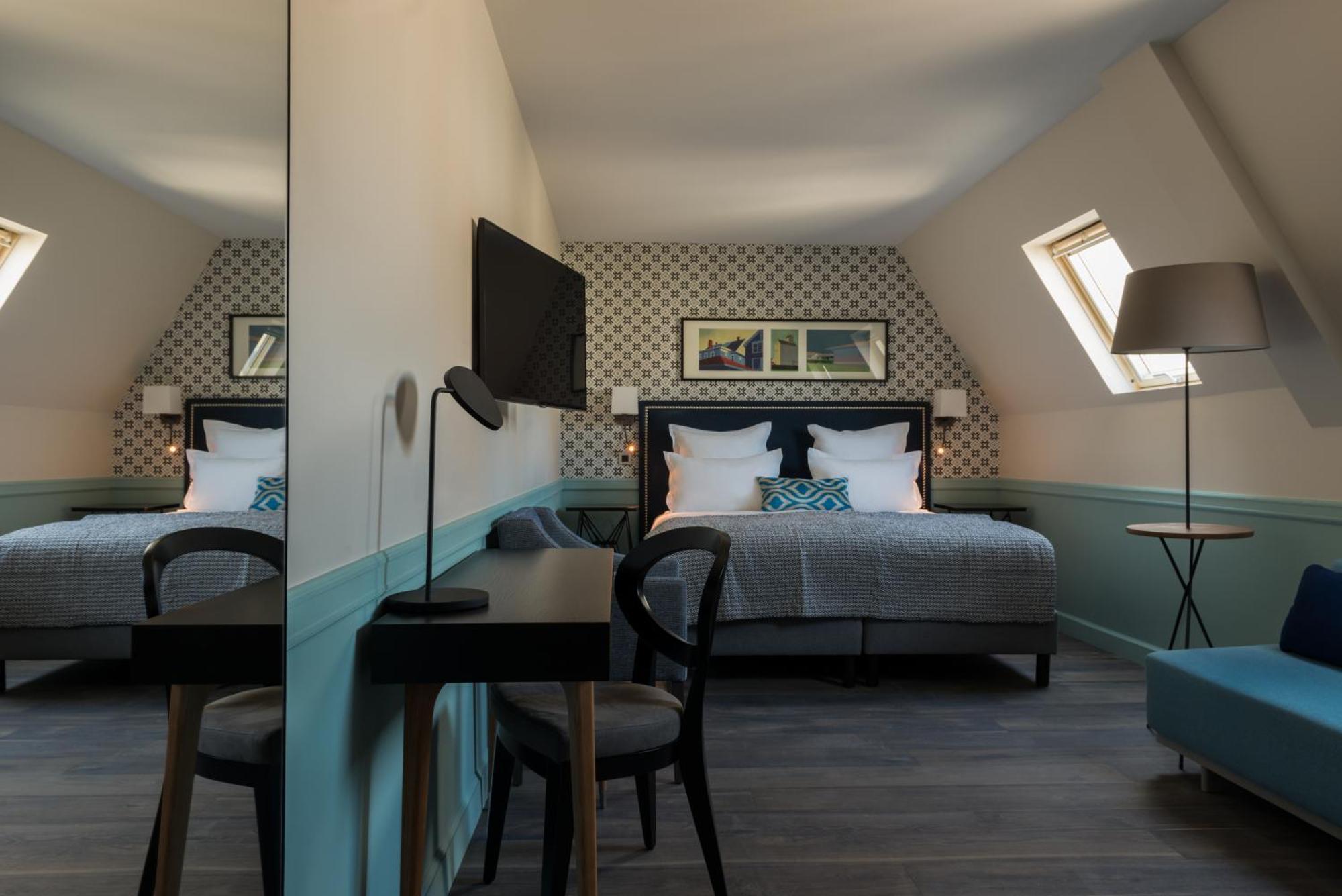 Junior Suite,1586868990:JPEG