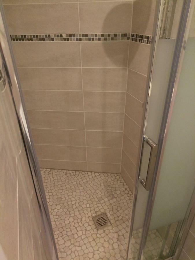 Einzelzimmer mit Dusche