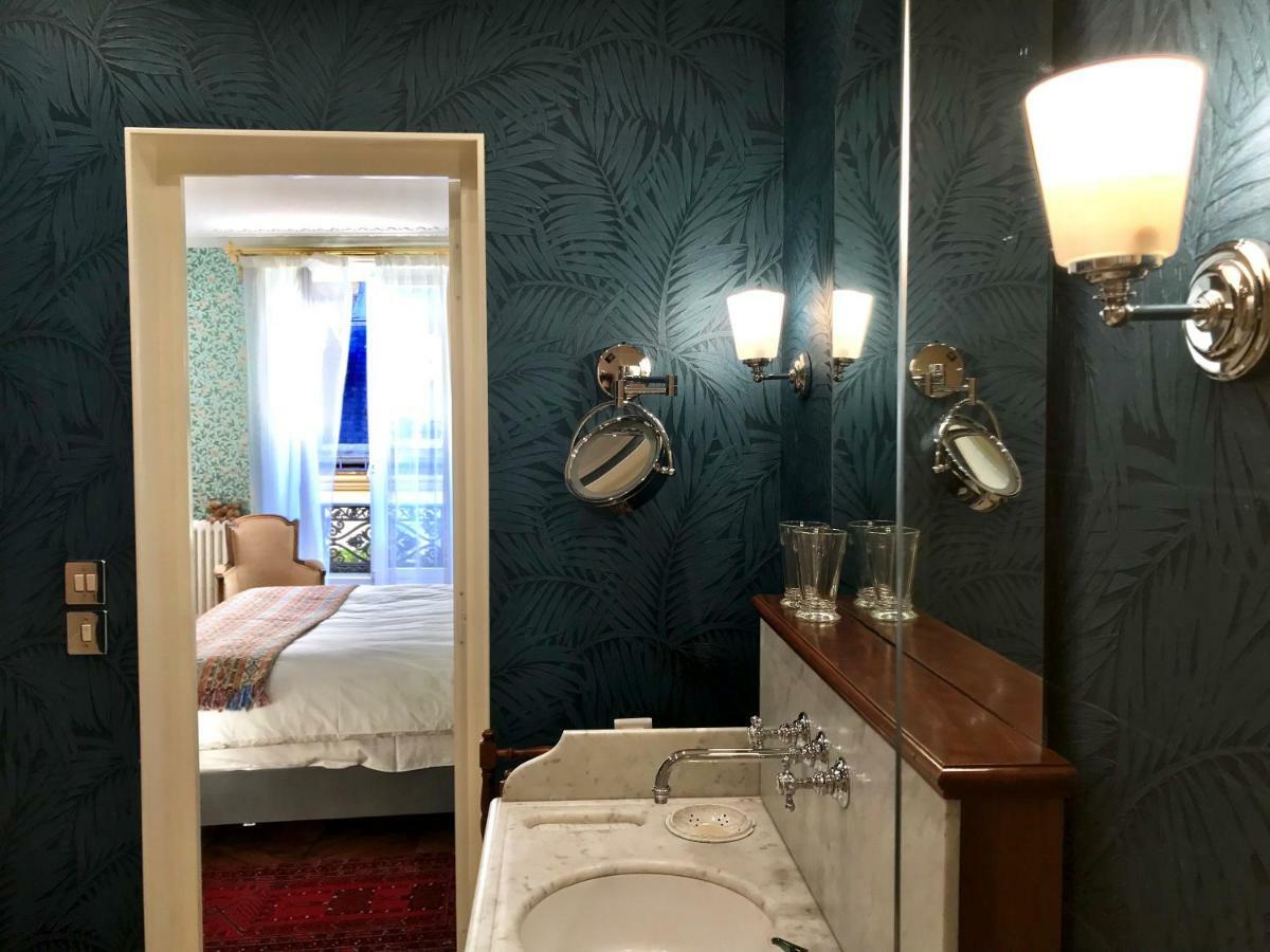 Double Room Private External Bathroom