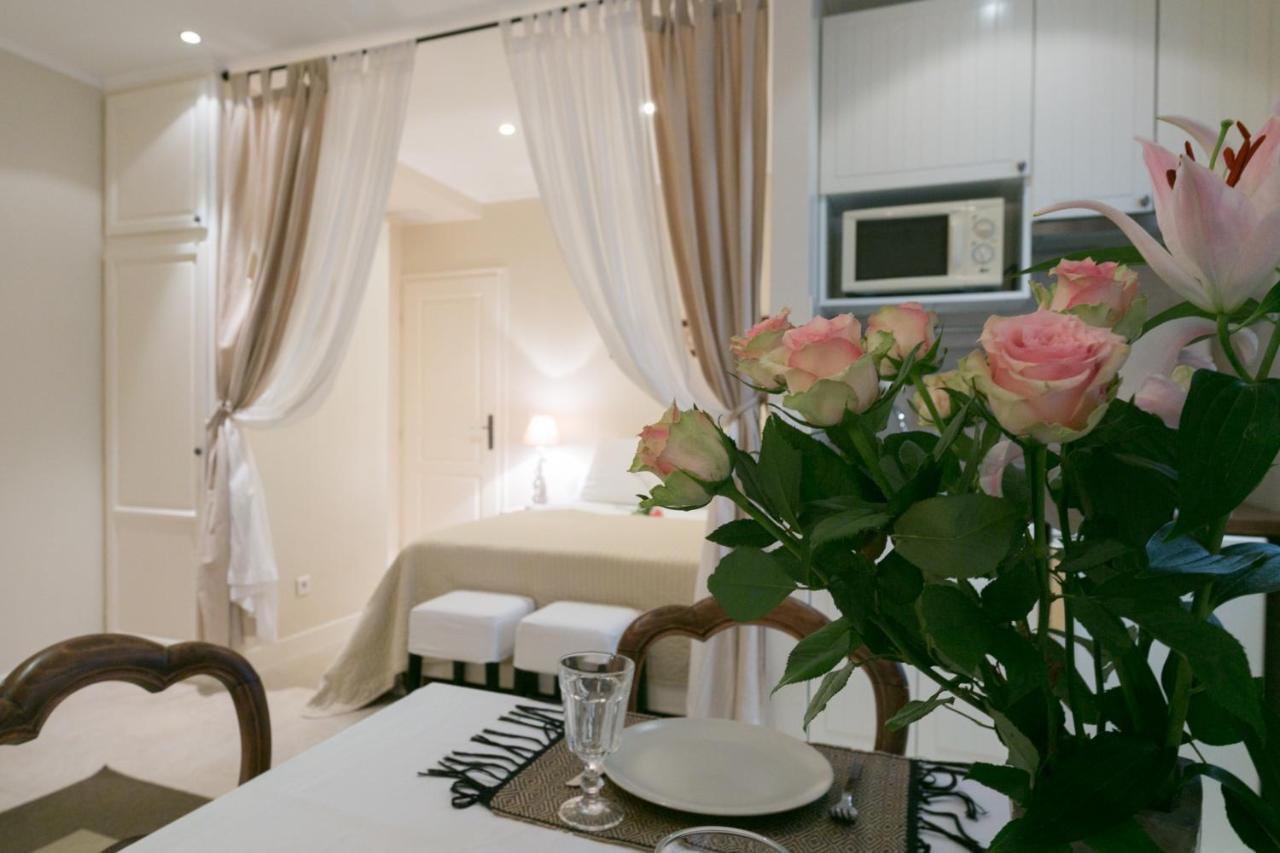Romantic Maisonette,944180908:JPEG